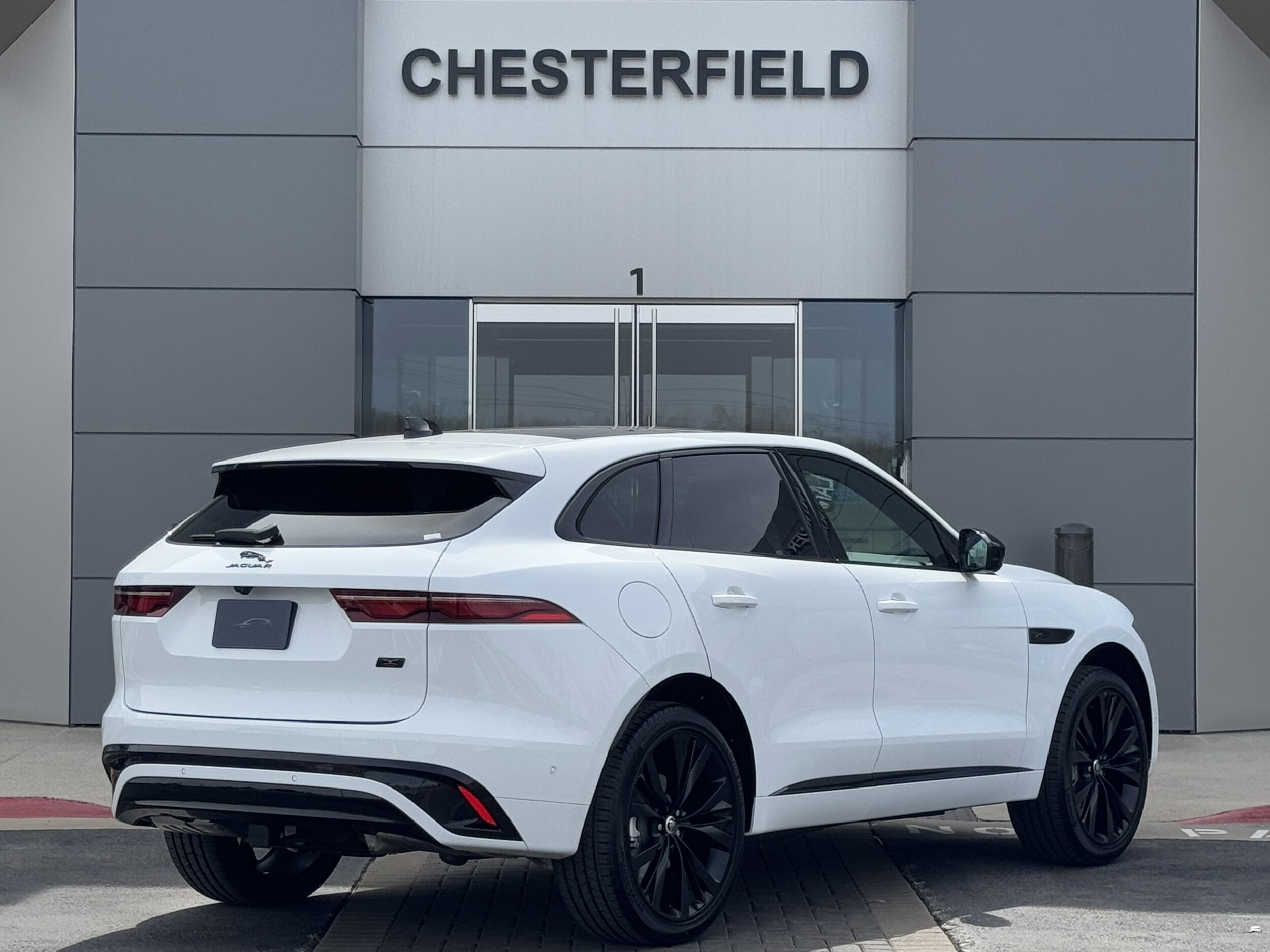 2026 Jaguar F-PACE P250 R-Dynamic S photo 2