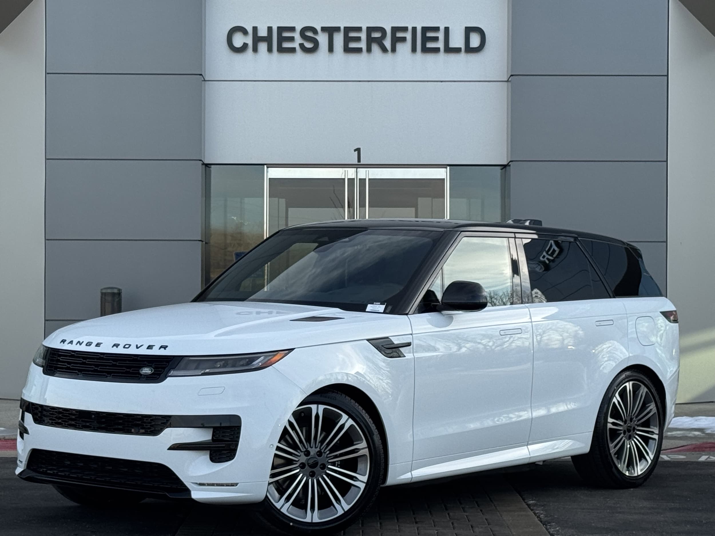 2026 Land Rover Range Rover Sport P460e PHEV Dynamic SE's photo