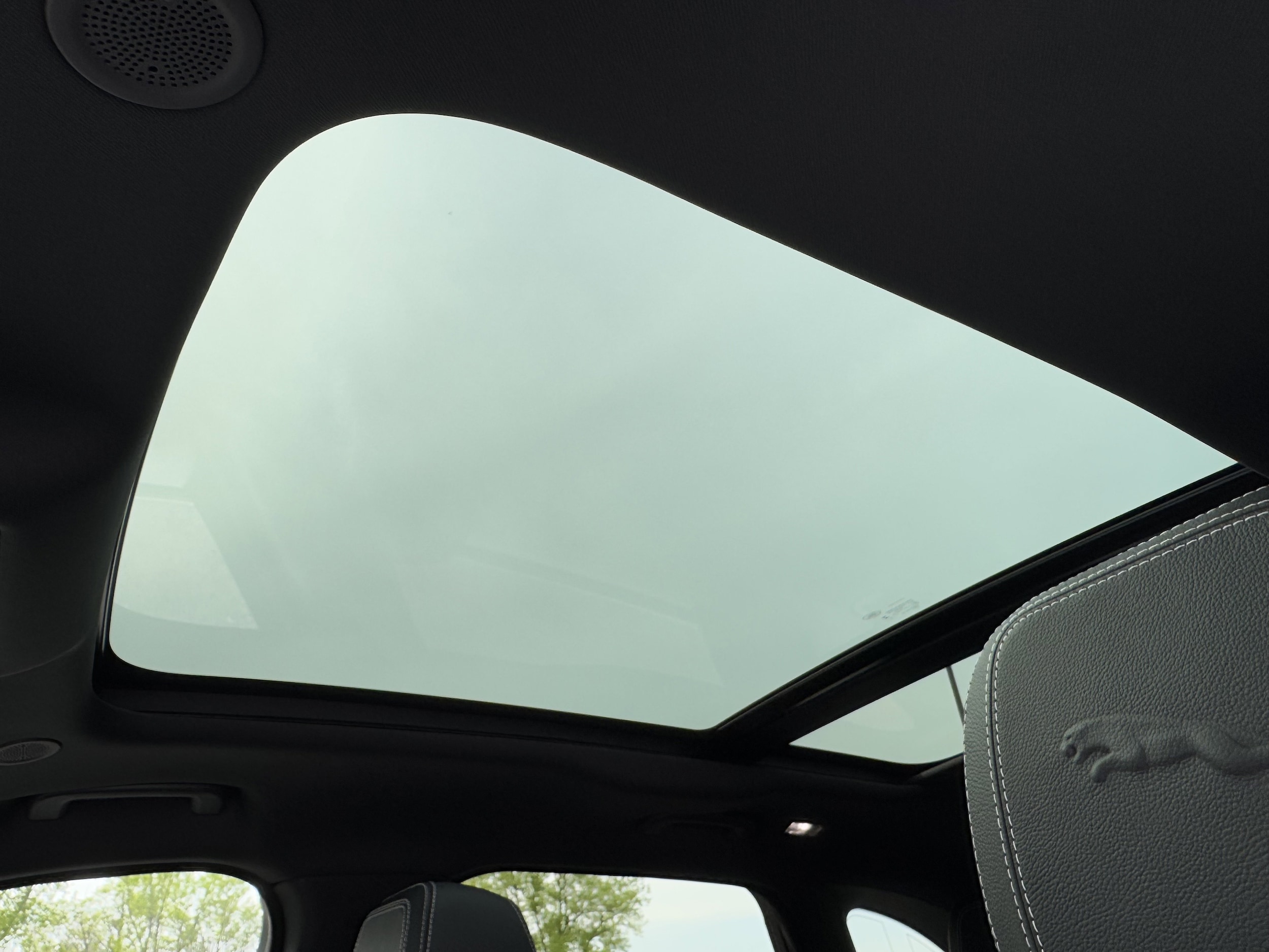 2026 Jaguar F-Pace R-Dynamic S - Photo 25