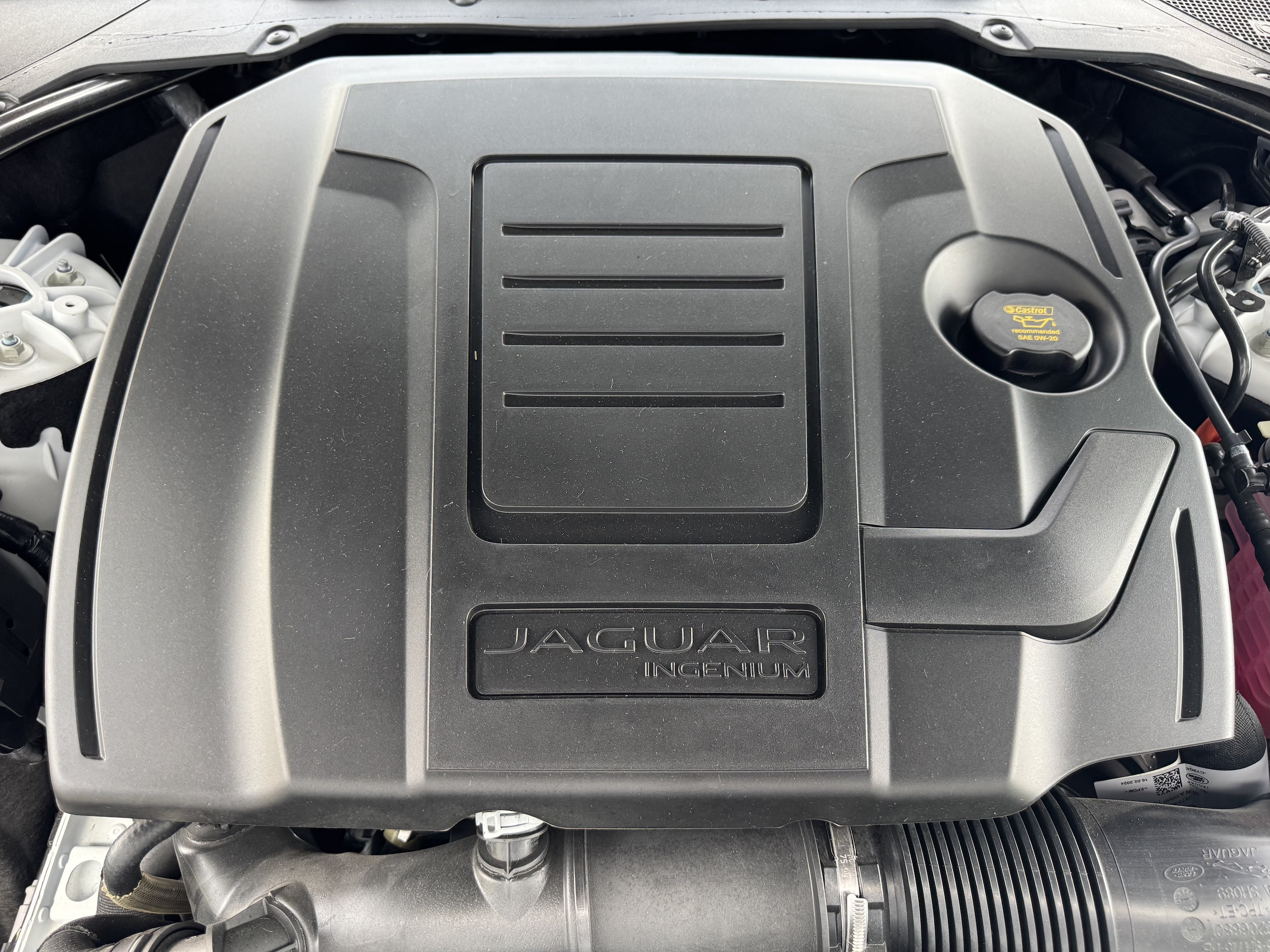 2024 Jaguar XF R-Dynamic SE - Photo 32