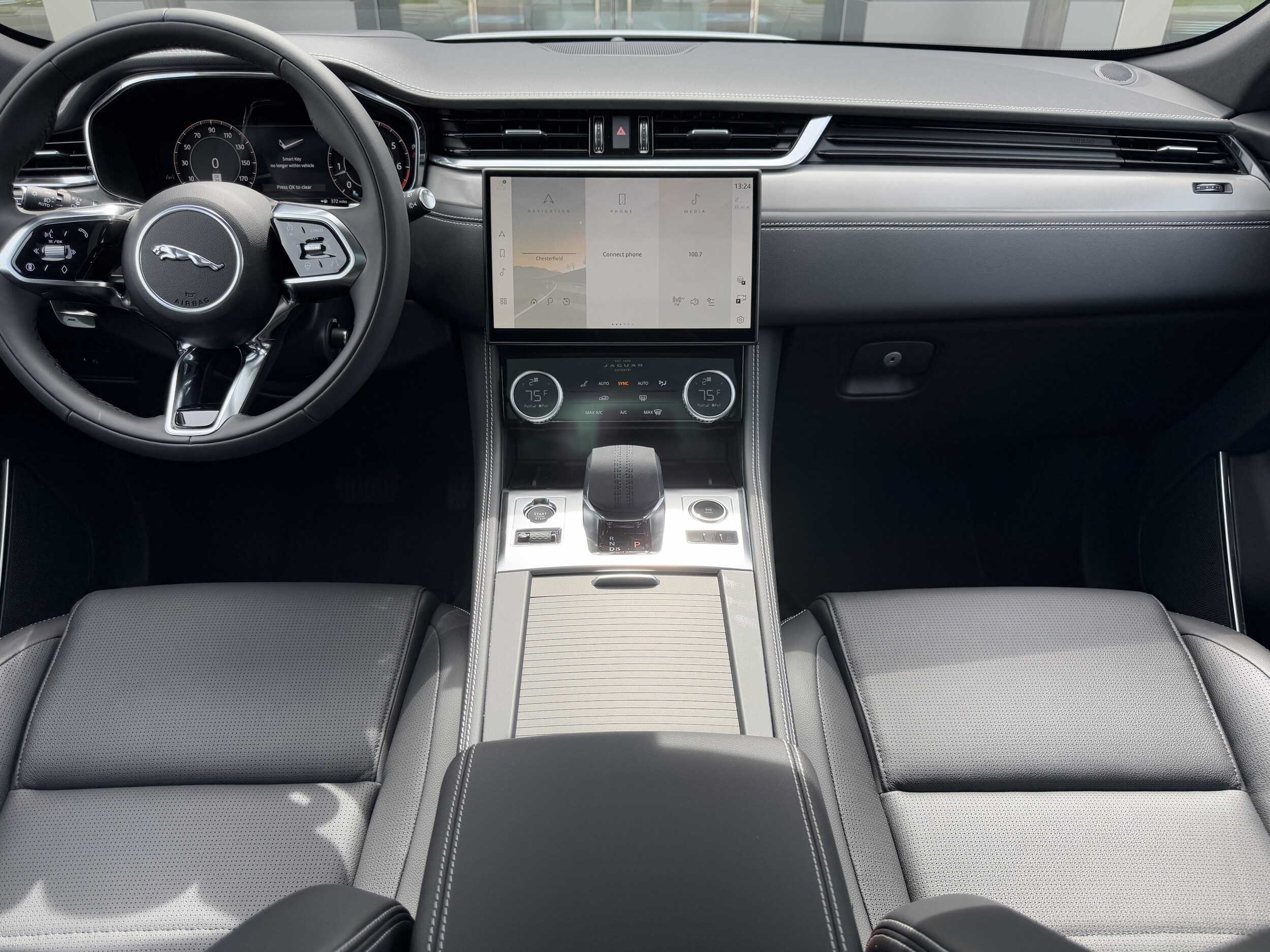 2026 Jaguar F-PACE P250 R-Dynamic S photo 4