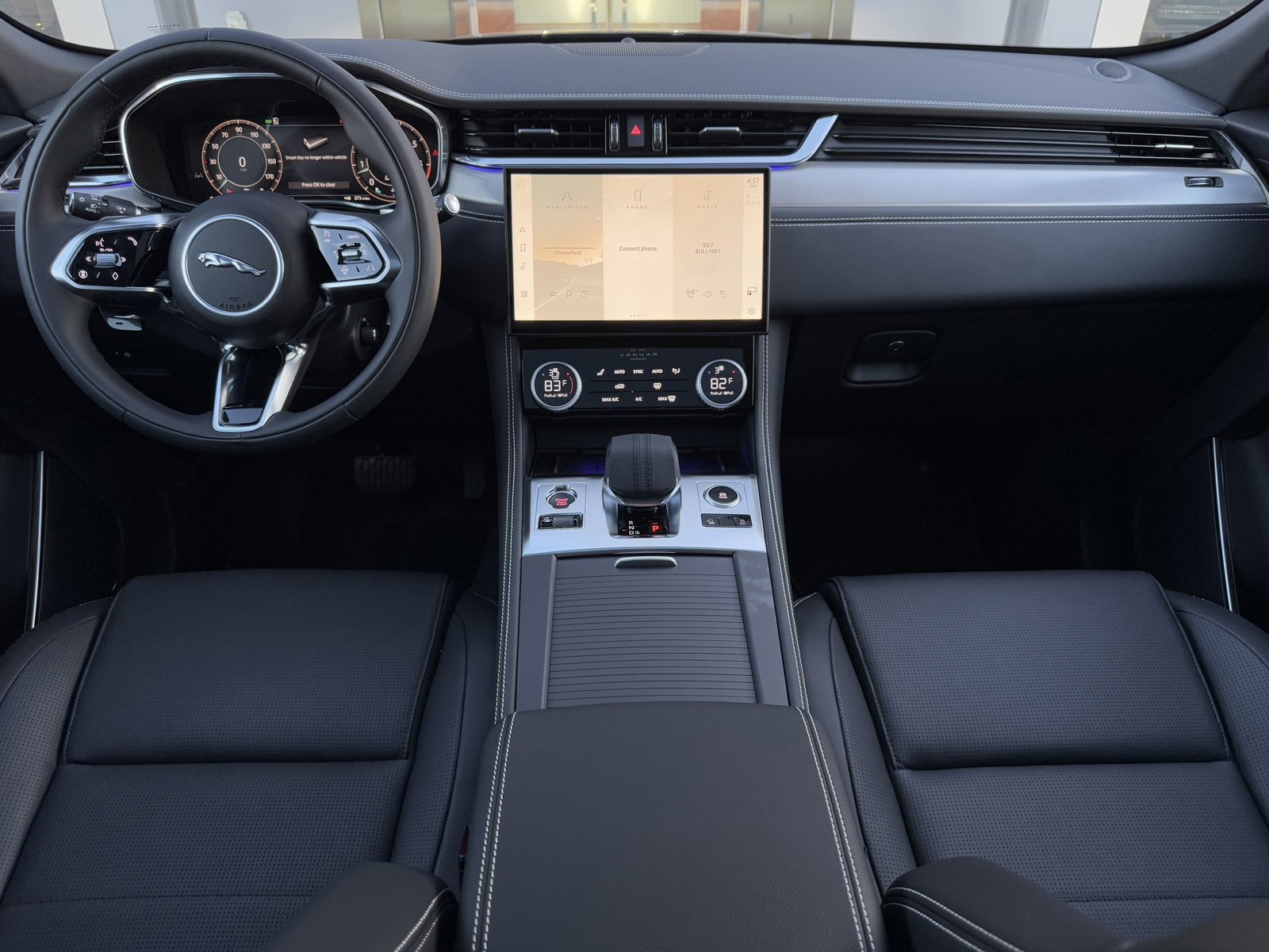 2025 Jaguar F-PACE P250 R-Dynamic S photo 3