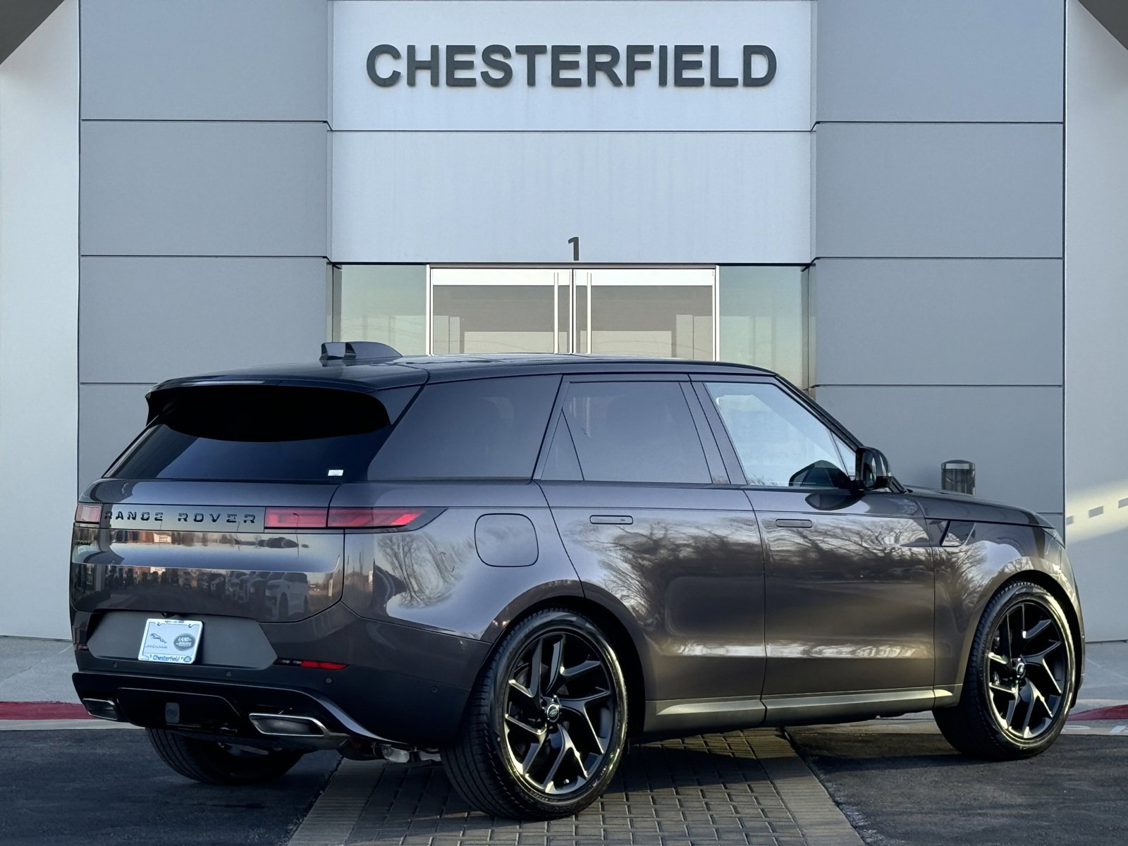 2025 Land Rover Range Rover Sport SE photo 2