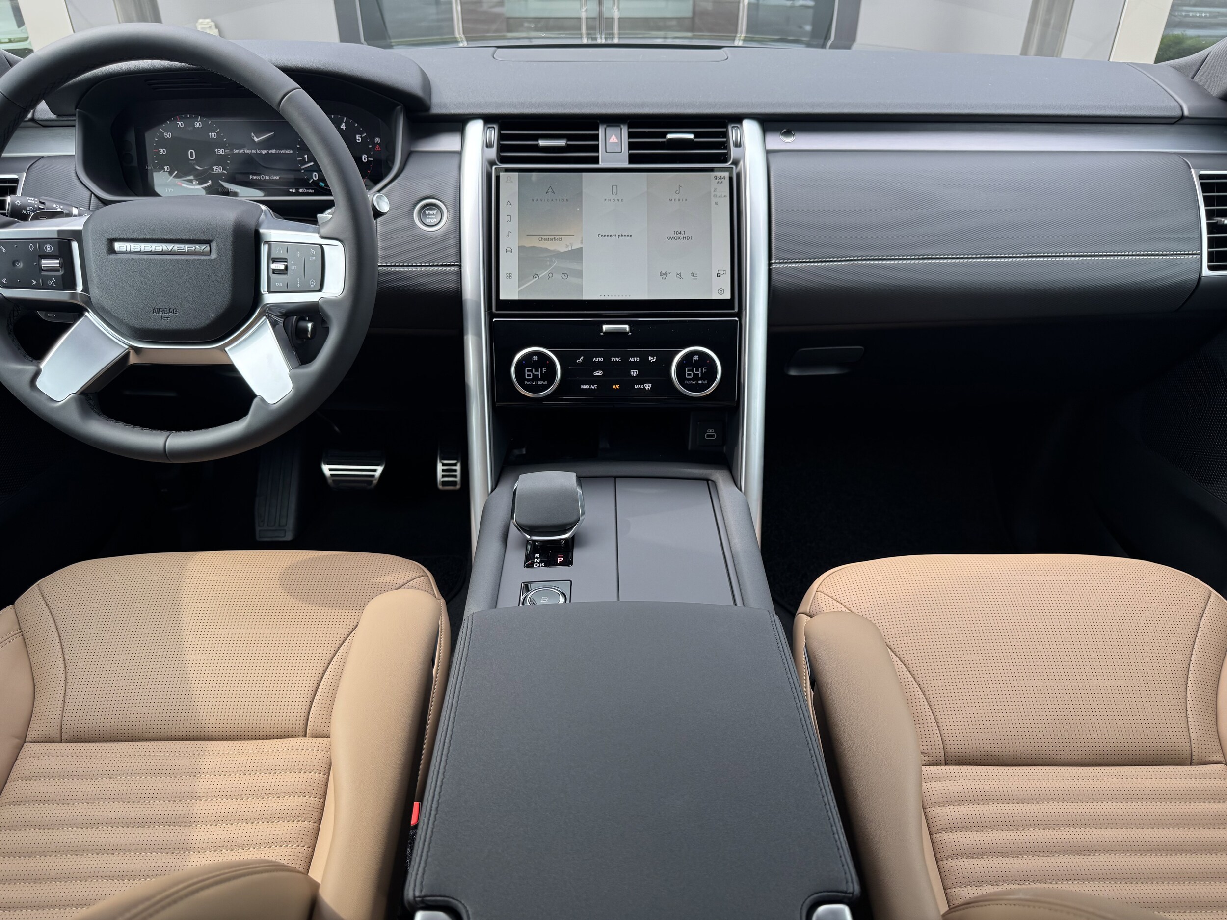 2025 Land Rover Discovery SE photo 4