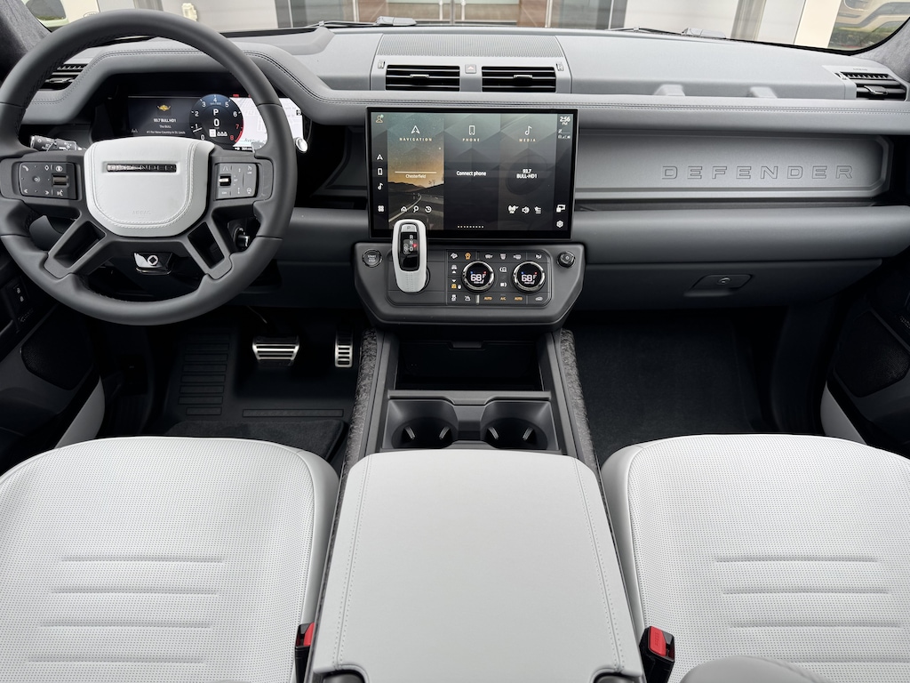 New 2026 Land Rover Defender 110 Octa 635PS SUV