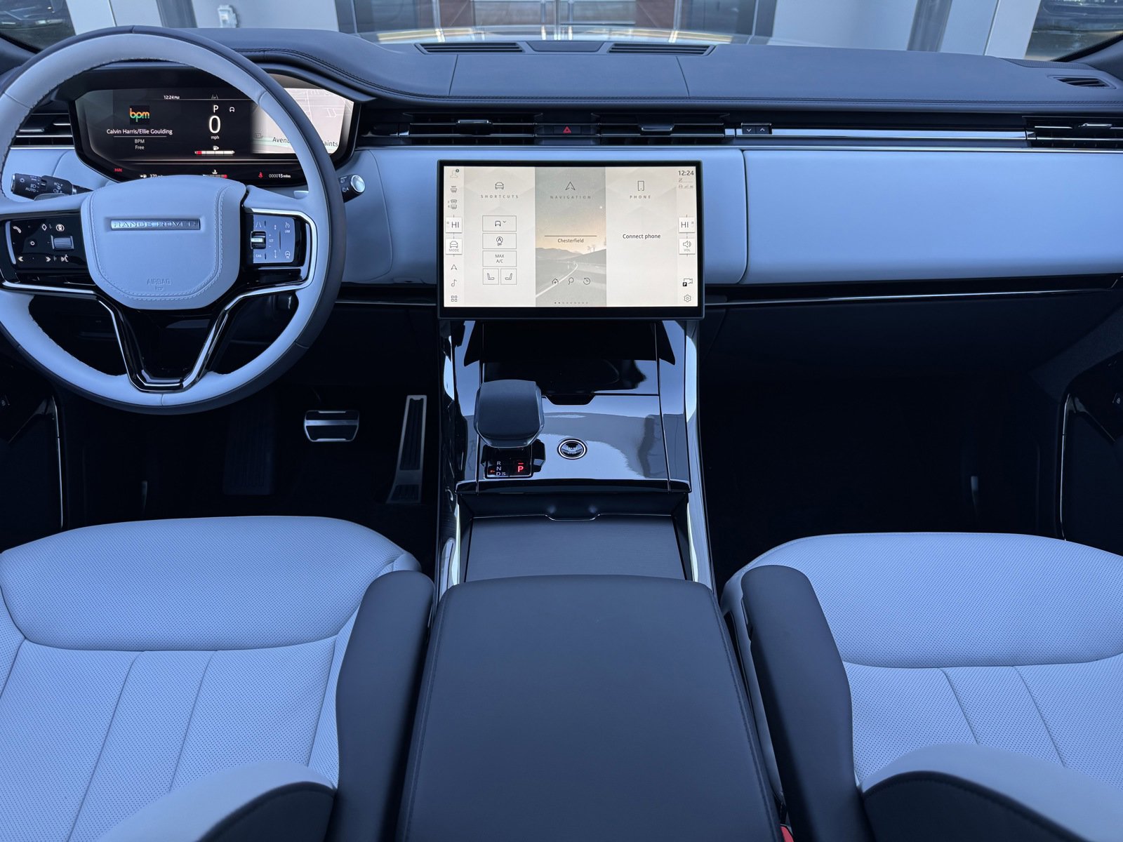 2025 Land Rover Range Rover Sport SE photo 4