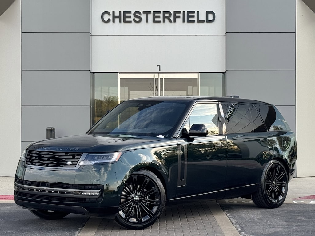 New 2025 Land Rover Range Rover SE SUV