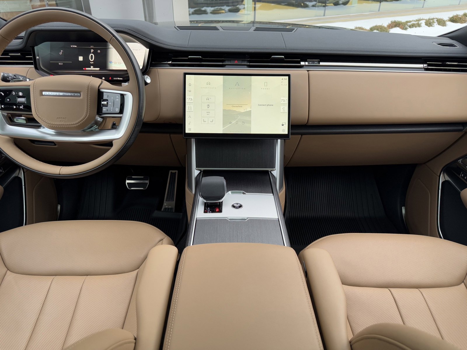 2025 Land Rover Range Rover SE photo 4