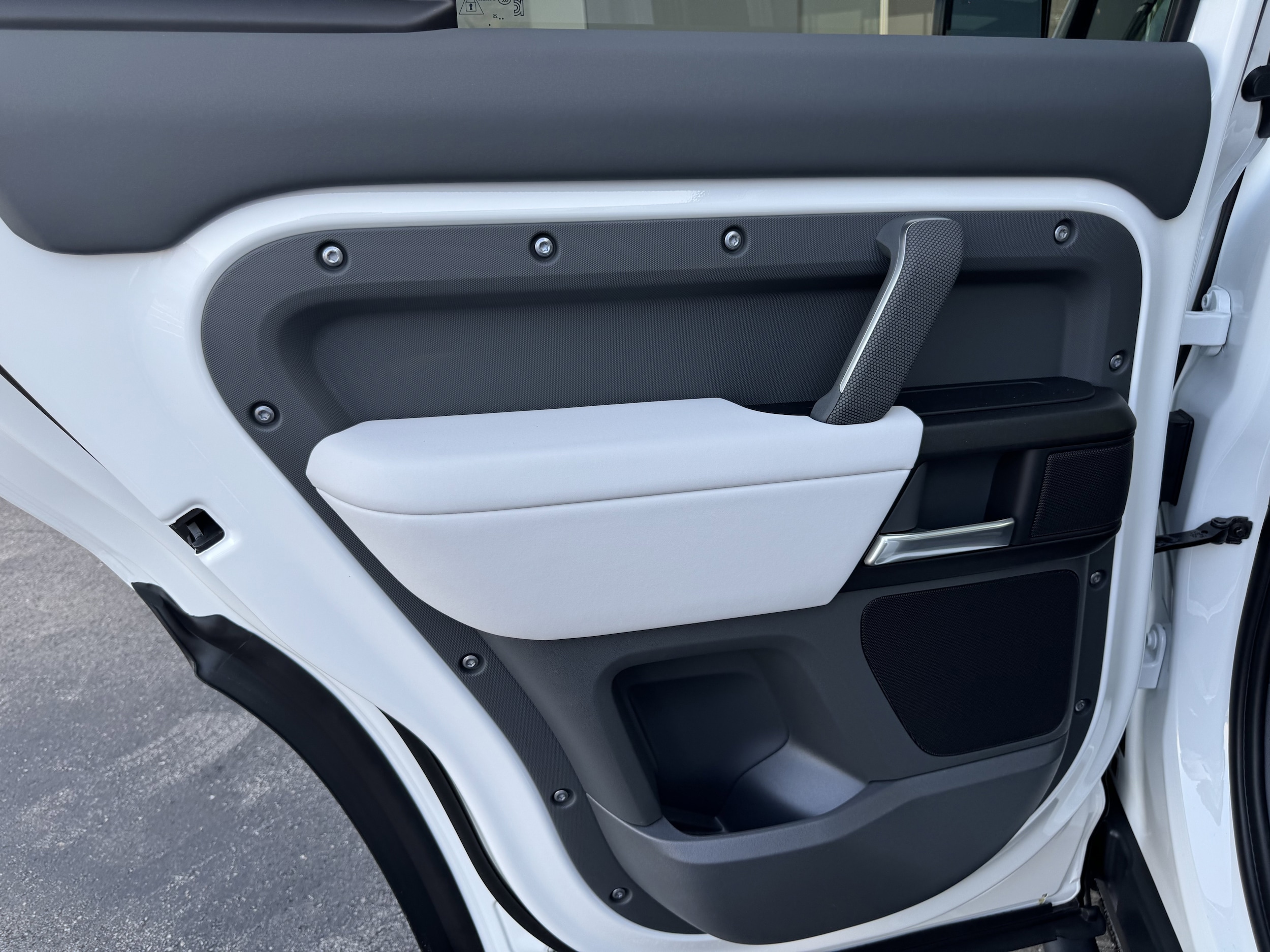 2026 Land Rover Defender V8 - Photo 31
