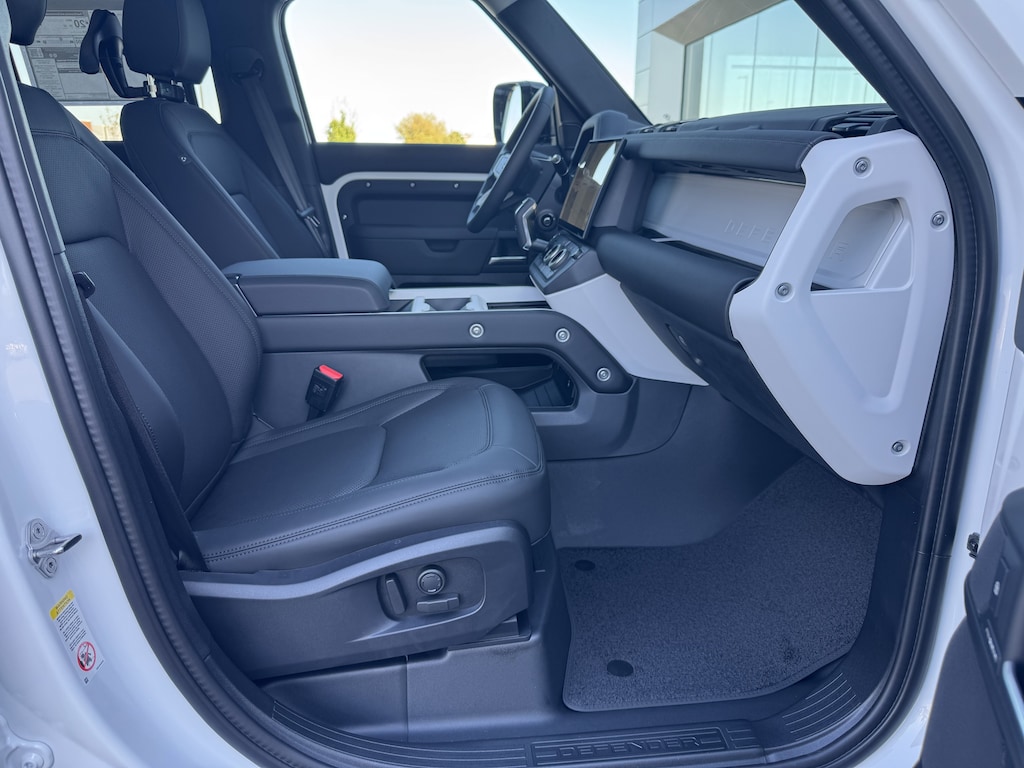 New 2026 Land Rover Defender 110 S 300PS SUV