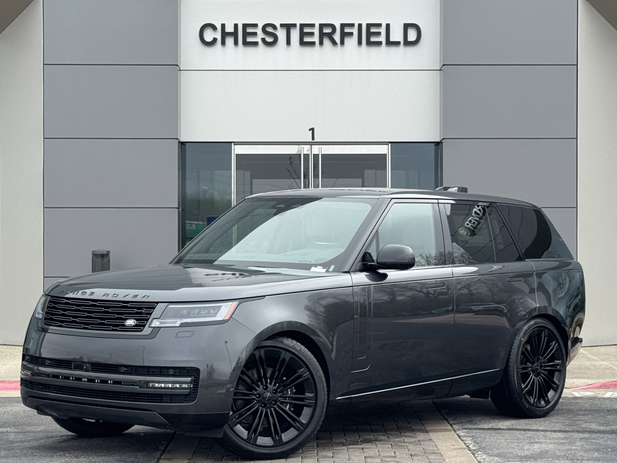 2026 Land Rover Range Rover 3.0 SE SWB's photo