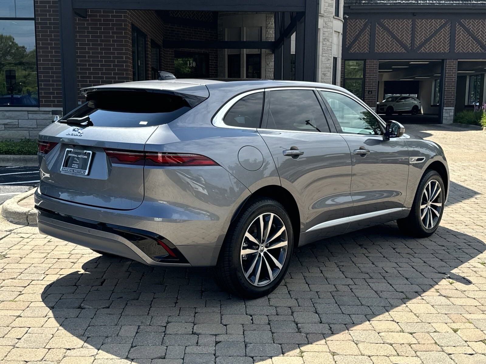2025 Jaguar F-PACE P250 R-Dynamic S photo 2