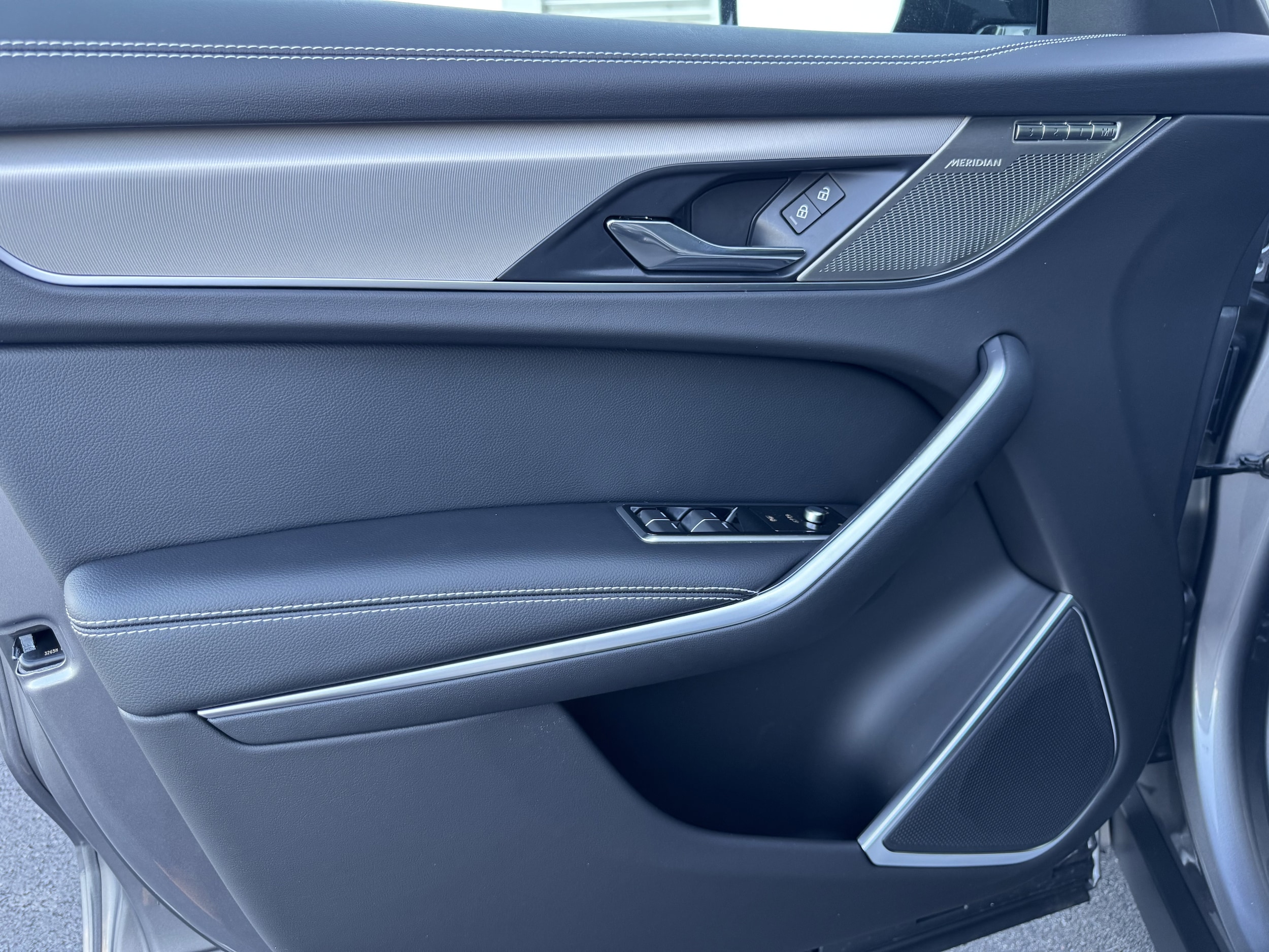 2026 Jaguar F-Pace R-Dynamic S - Photo 10