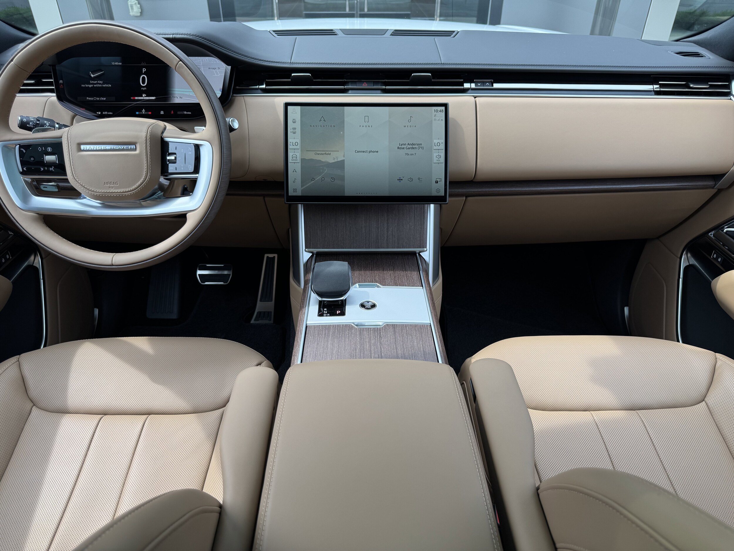 2025 Land Rover Range Rover SE photo 4