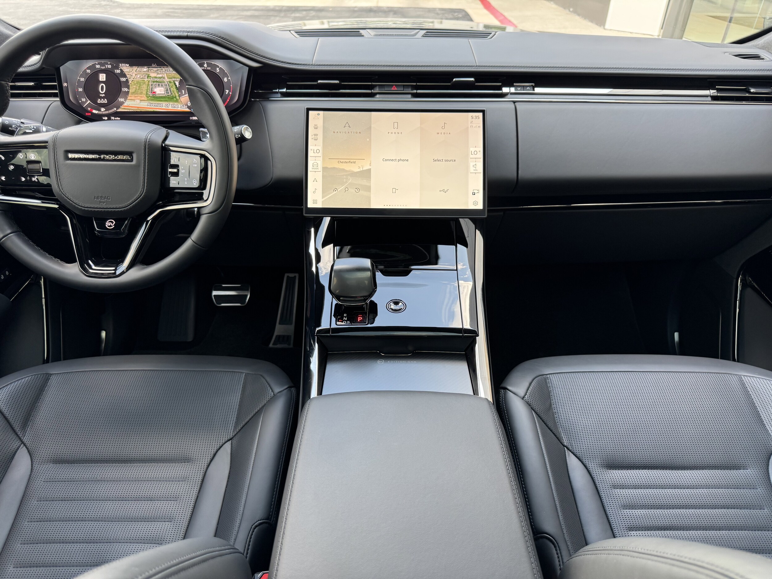 2024 Land Rover Range Rover Sport photo 3
