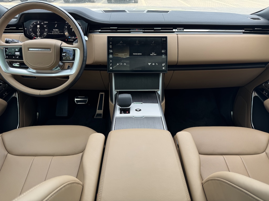 New 2025 Land Rover Range Rover SE SUV
