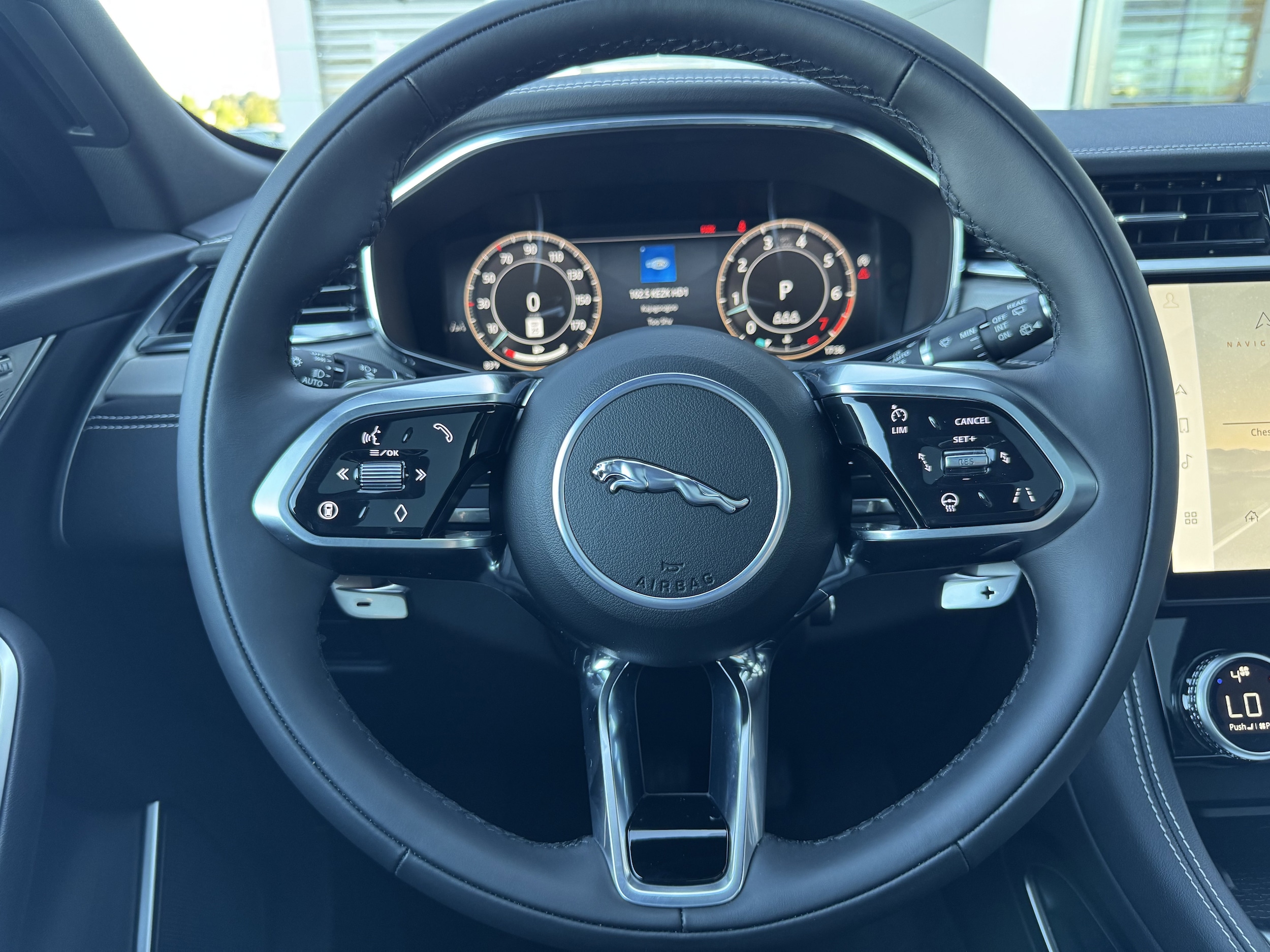 2026 Jaguar F-Pace R-Dynamic S - Photo 15