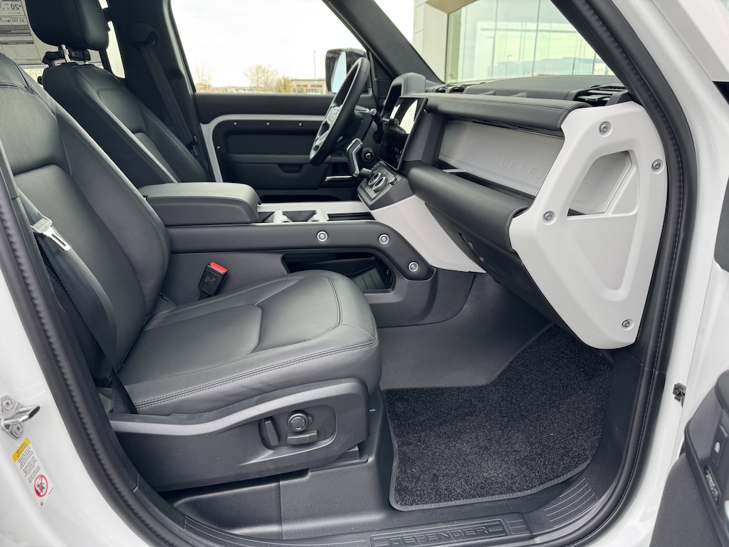 New 2026 Land Rover Defender 110 X-Dynamic SE SUV