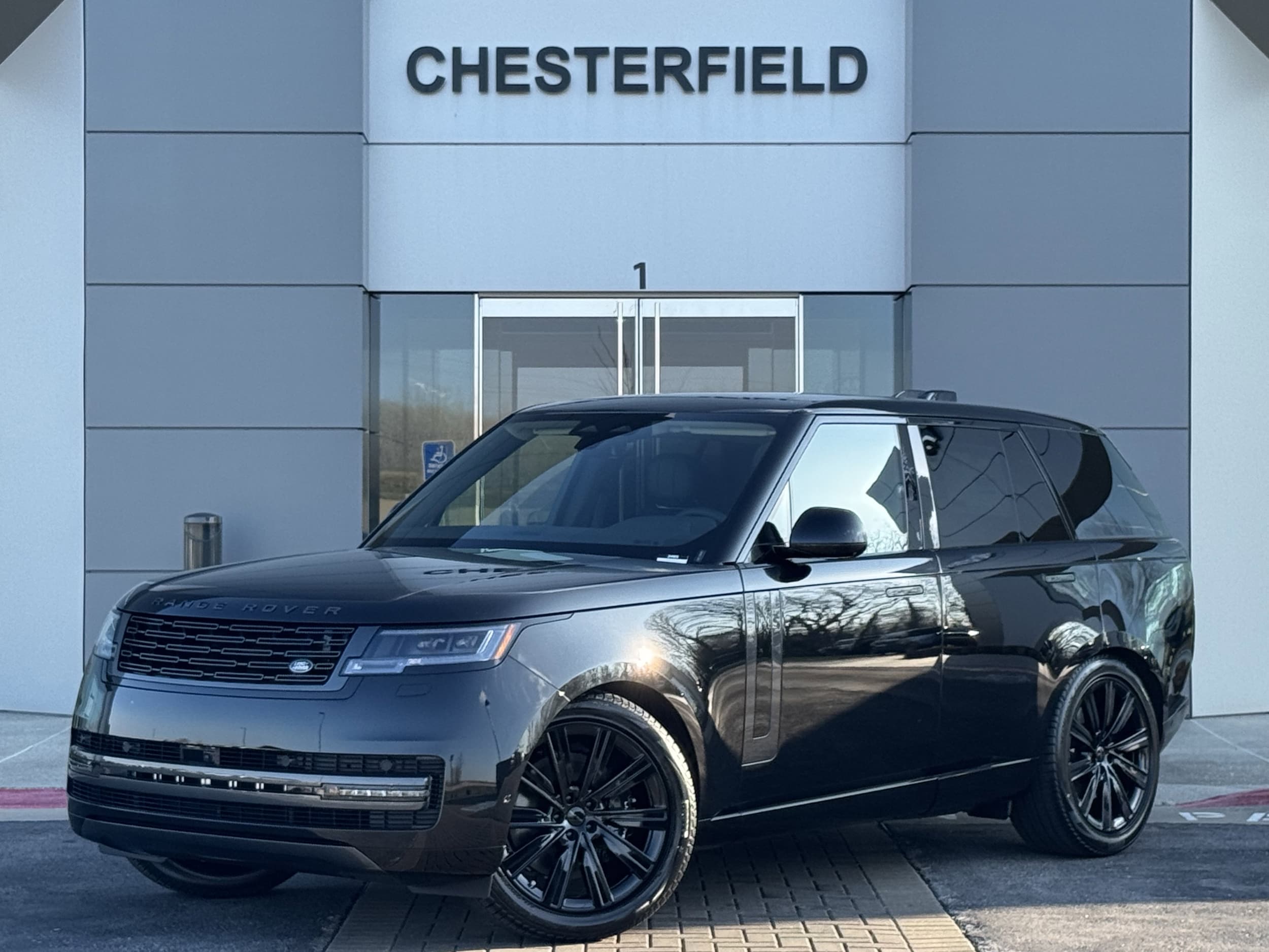 2026 Land Rover Range Rover 4.4 SE SWB's photo