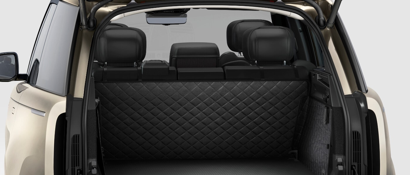 2025 Range Rover Interior Trunk View
