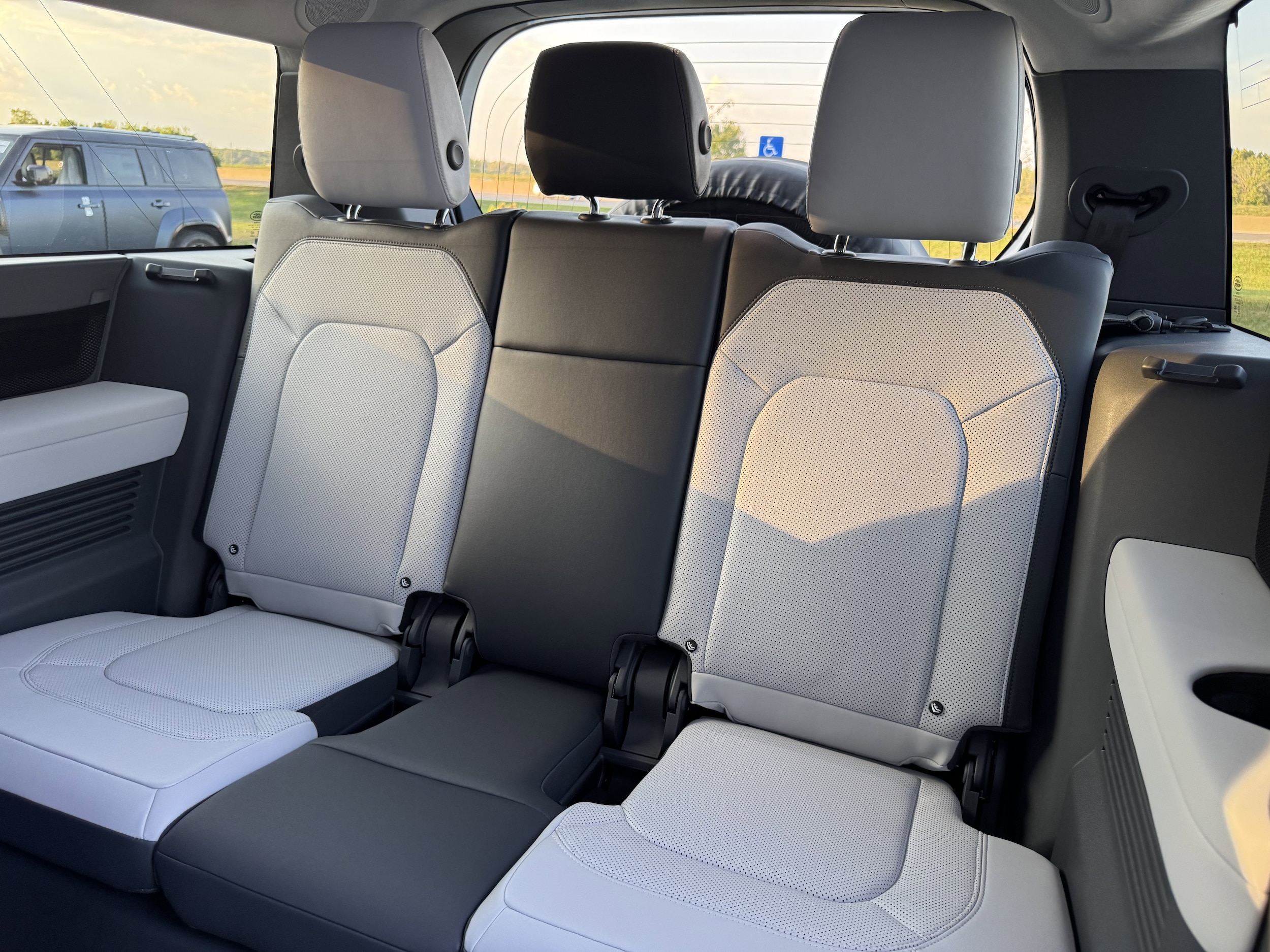 2026 Land Rover Defender V8 - Photo 29