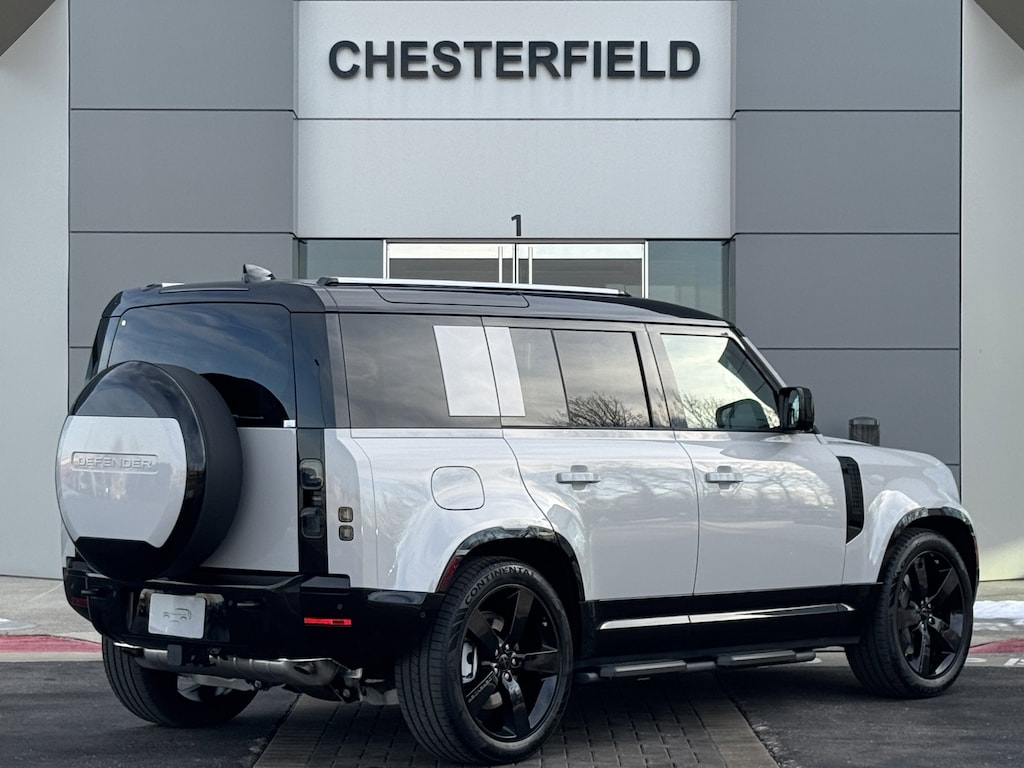 New 2026 Land Rover Defender 110 X-Dynamic SE SUV