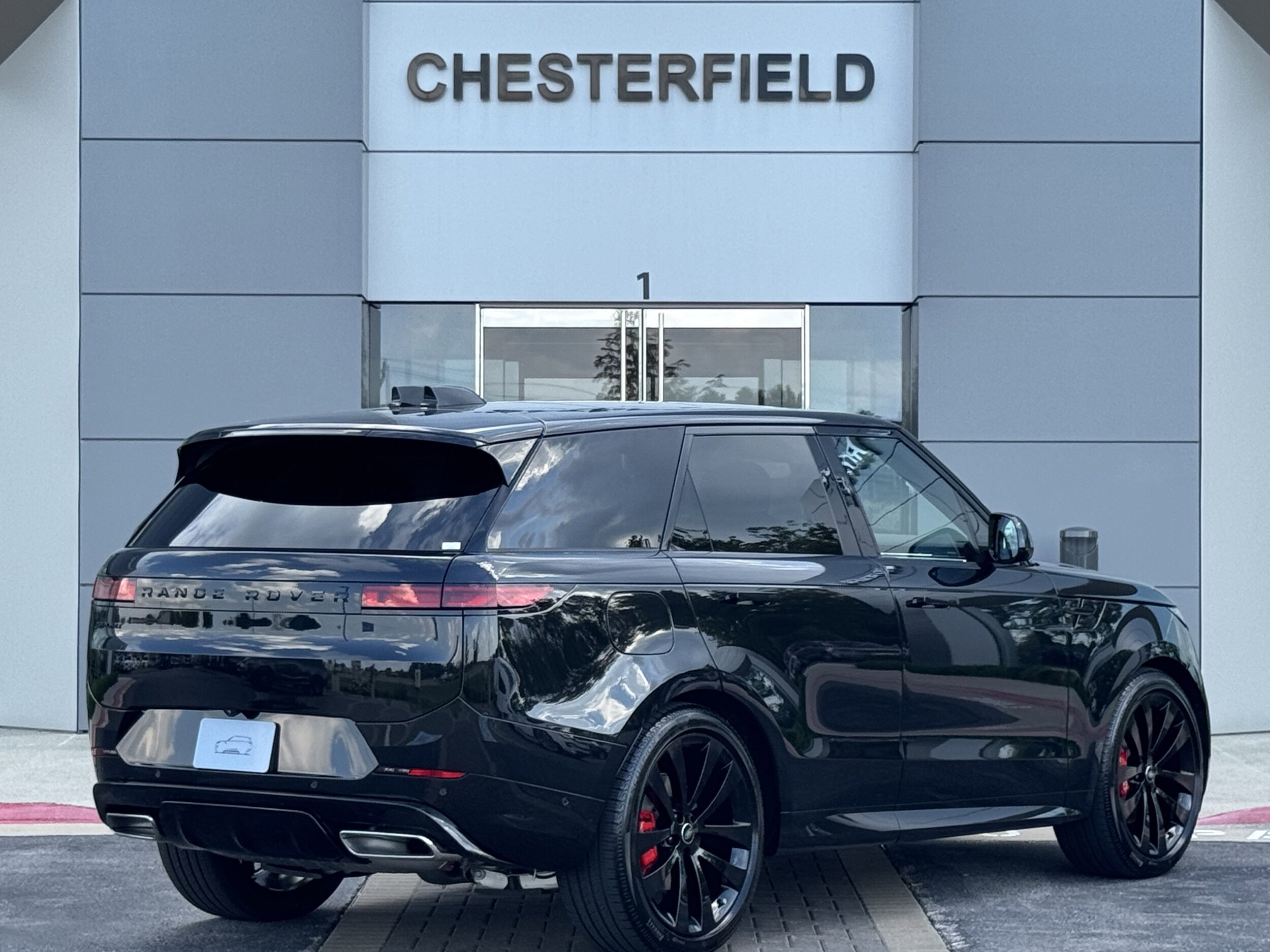 2025 Land Rover Range Rover Sport SE photo 2