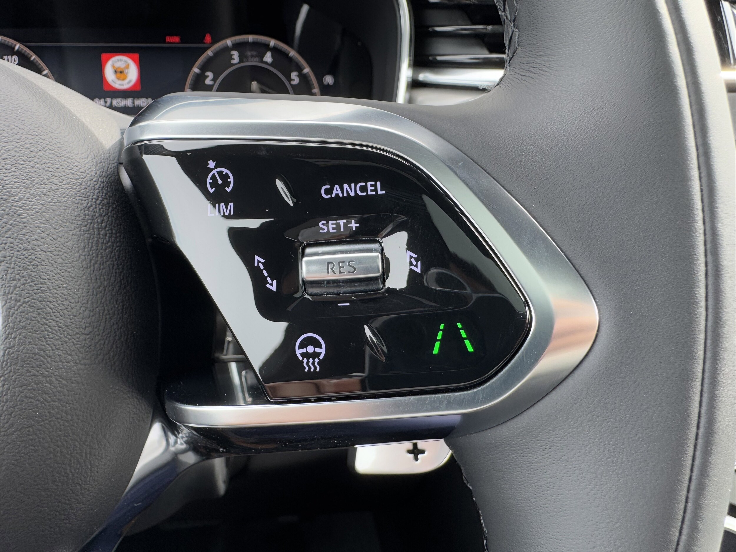 2026 Jaguar F-Pace R-Dynamic S - Photo 18
