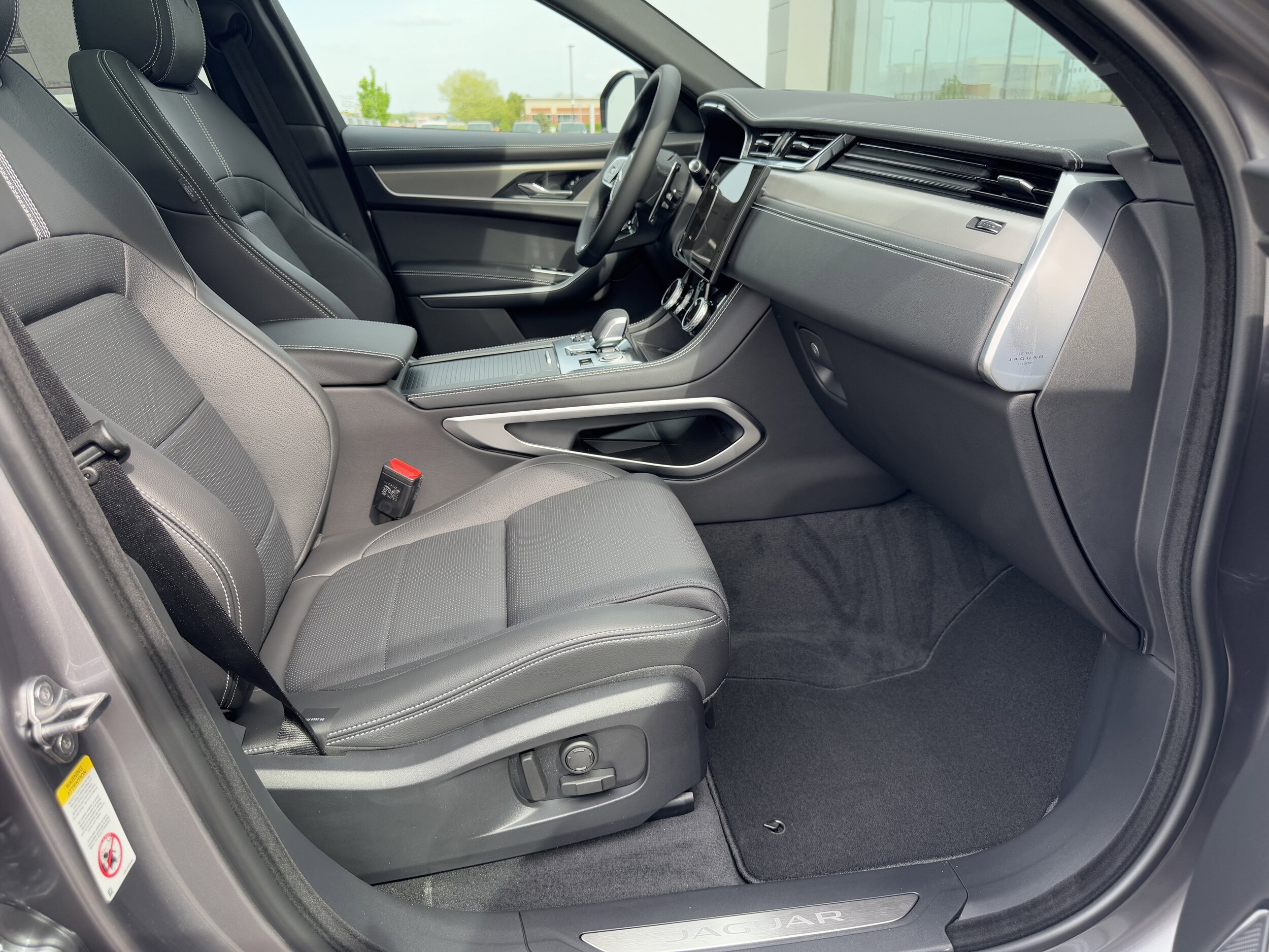 2026 Jaguar F-PACE P250 R-Dynamic S photo 2