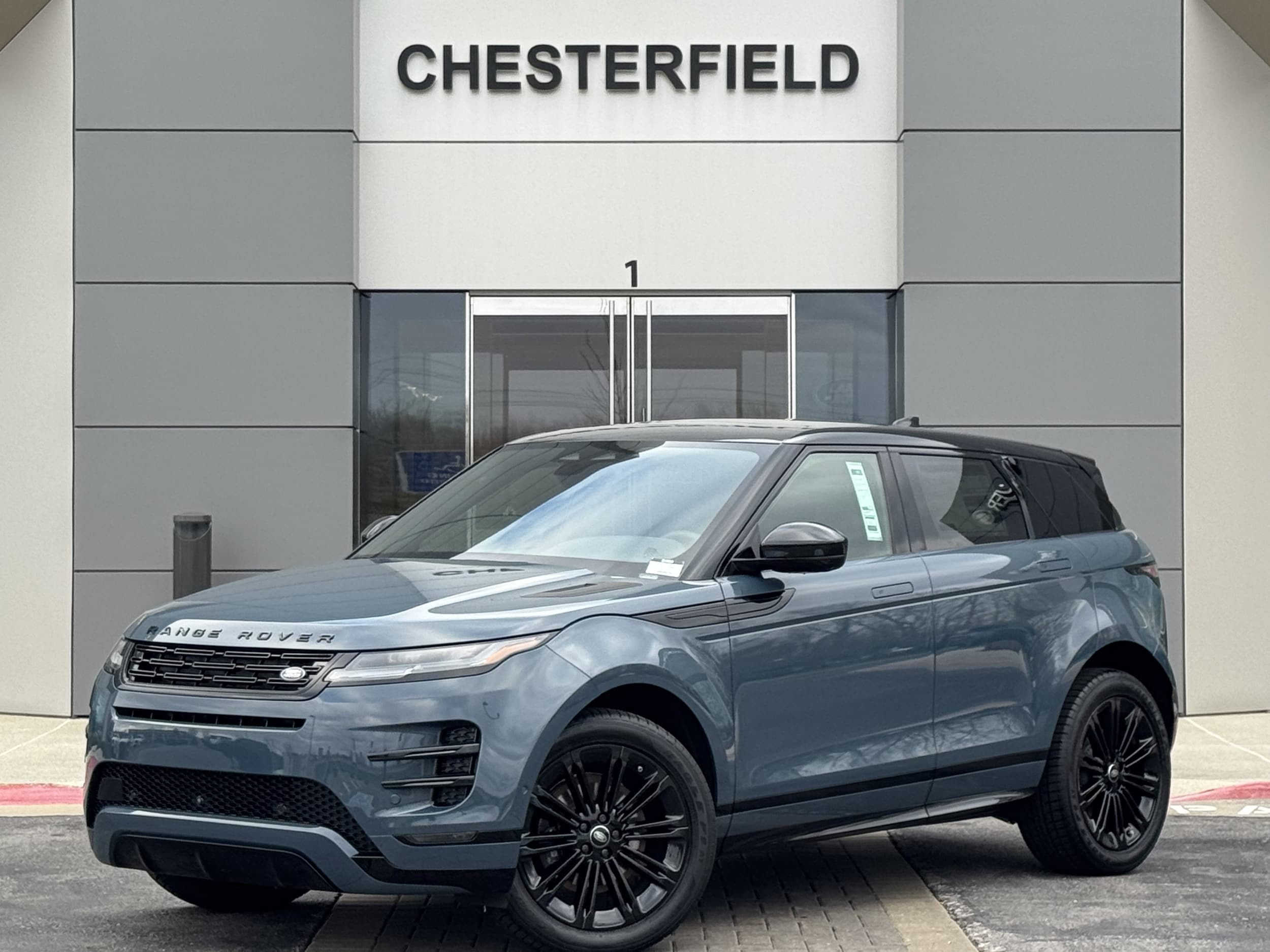 2026 Land Rover Range Rover Evoque Dynamic SE