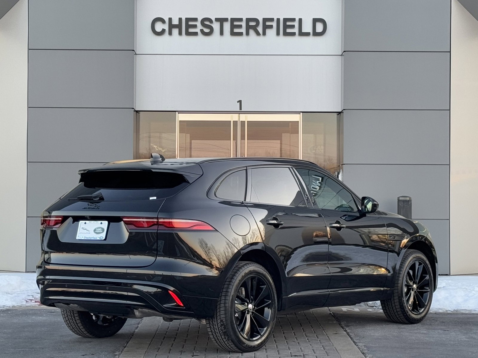 2025 Jaguar F-PACE P250 R-Dynamic S photo 2