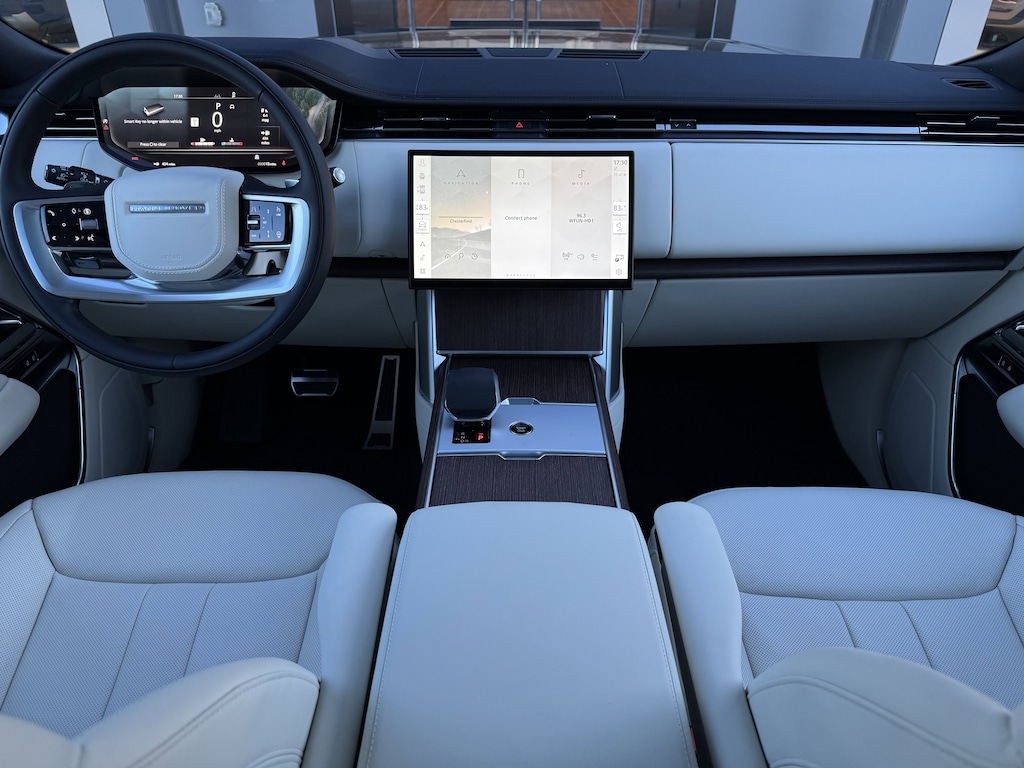 New 2026 Land Rover Range Rover SE P400 SUV