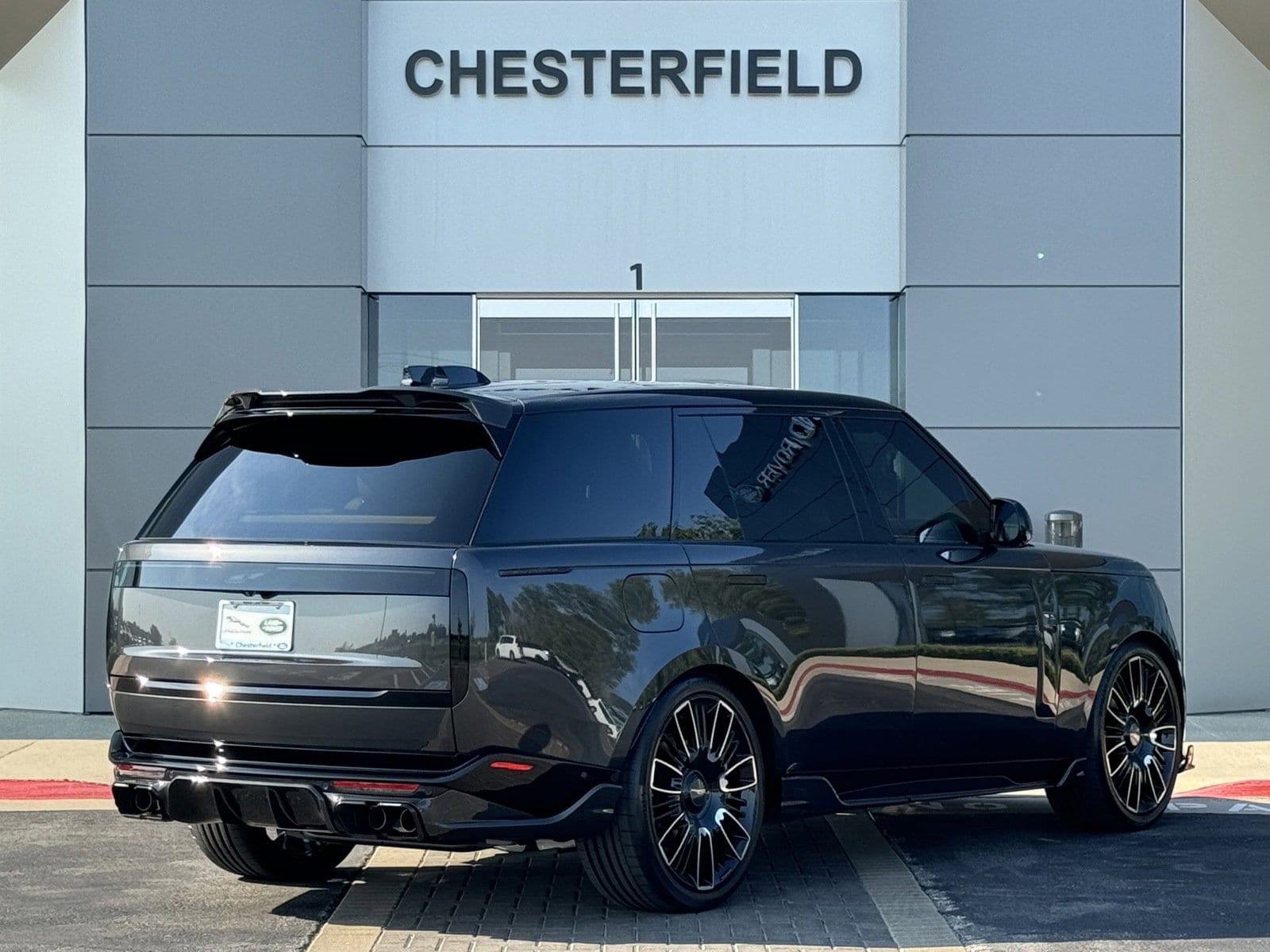 Used 2024 Land Rover Range Rover Autobiography with VIN SALK1BE98RA246108 for sale in Chesterfield, MO