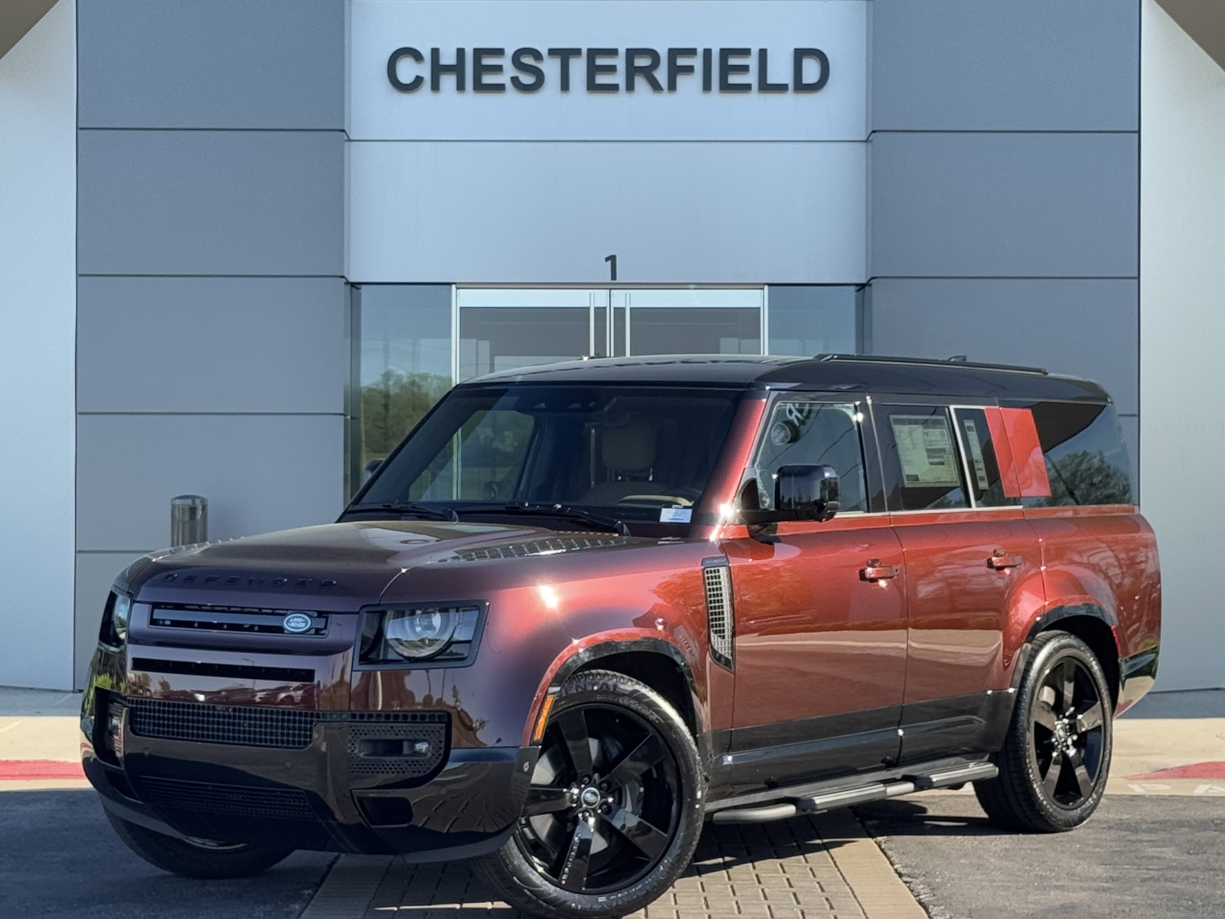 2025 Land Rover Defender X-Dynamic SE's photo