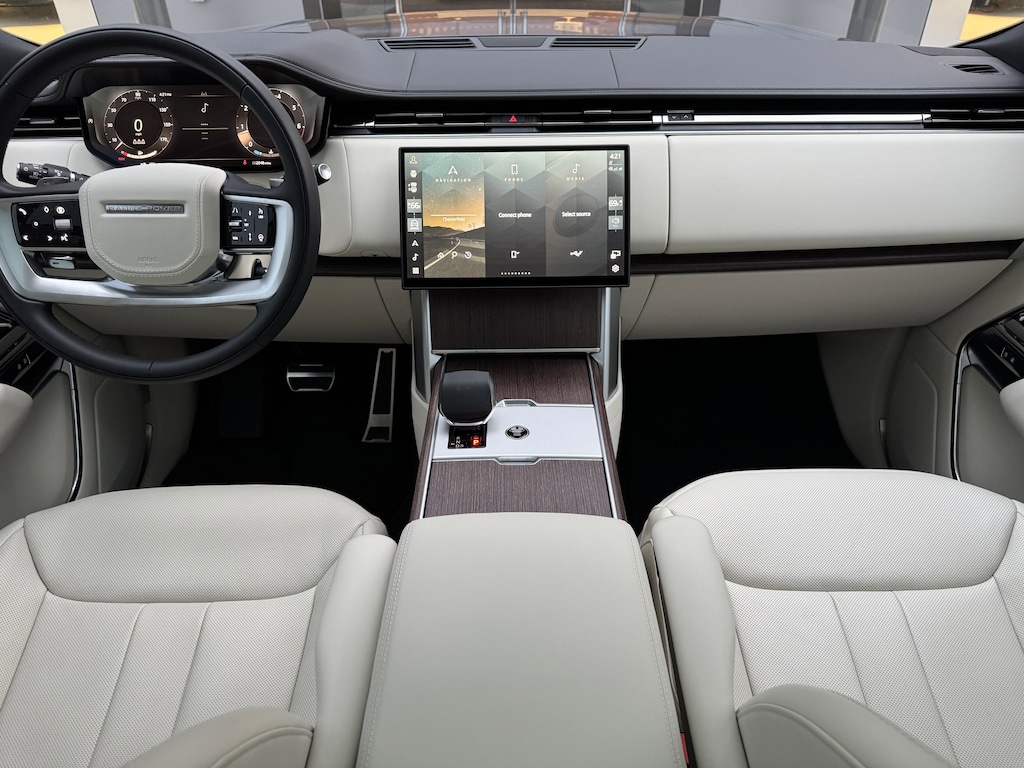 Certified 2025 Land Rover Range Rover SE SUV