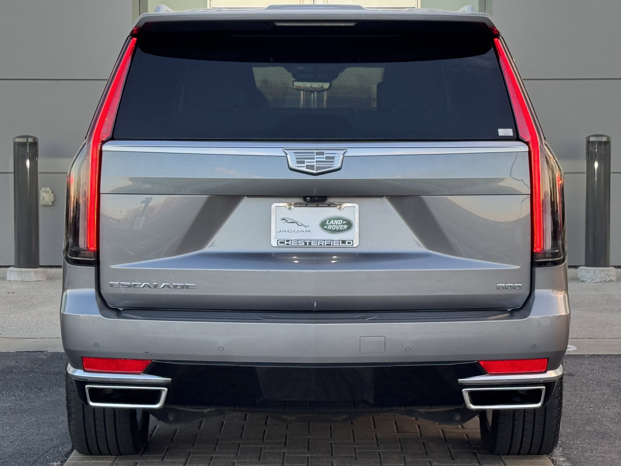 2021 Cadillac Escalade Premium Luxury Platinum photo 3