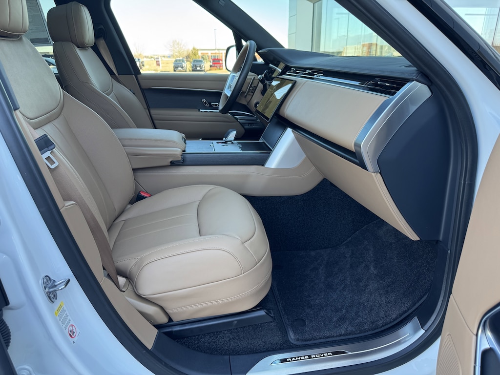 New 2026 Land Rover Range Rover SE 7 Seats 400PS SUV