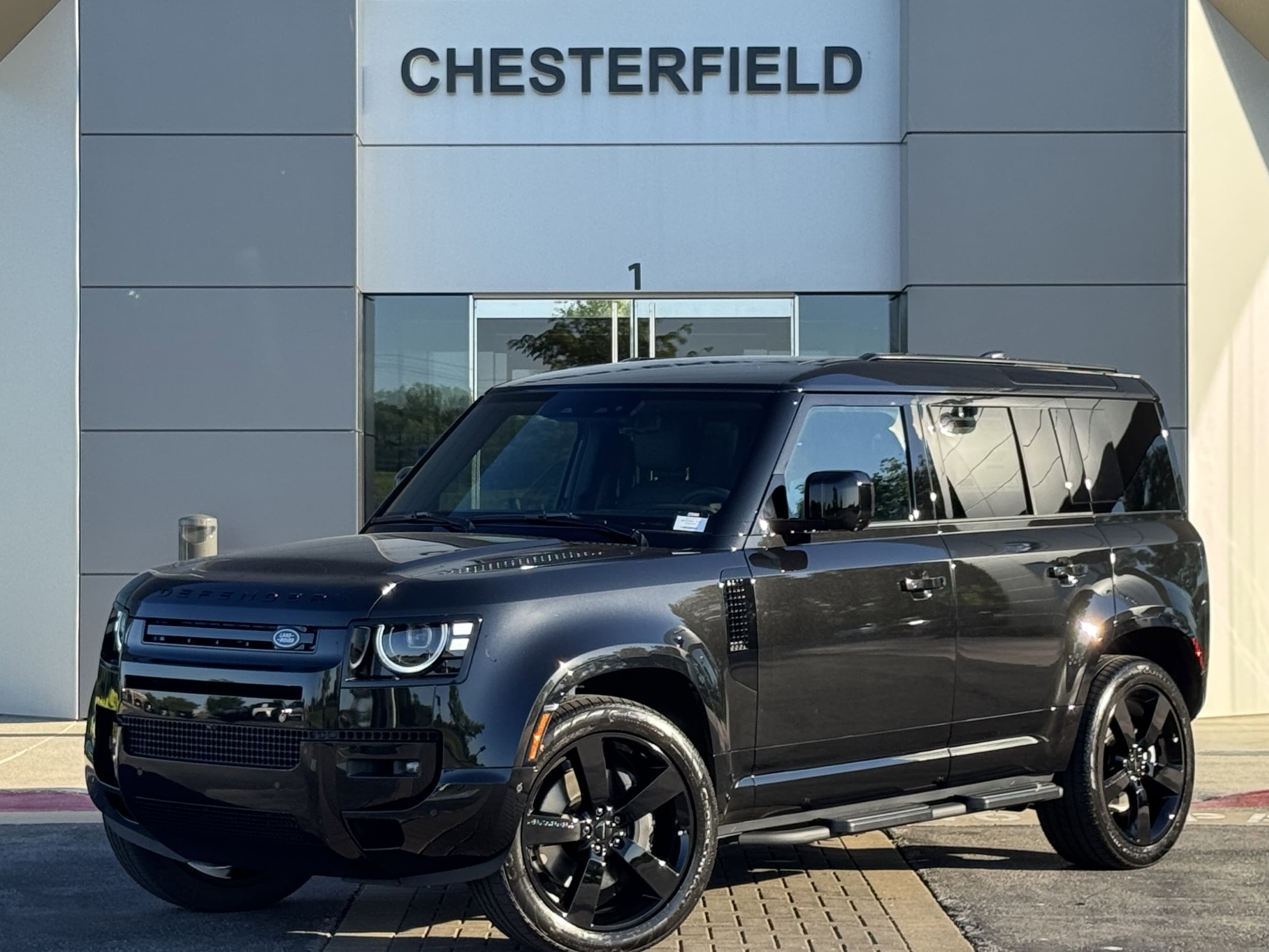 2026 Land Rover Defender 110 X-Dynamic SE P400's photo