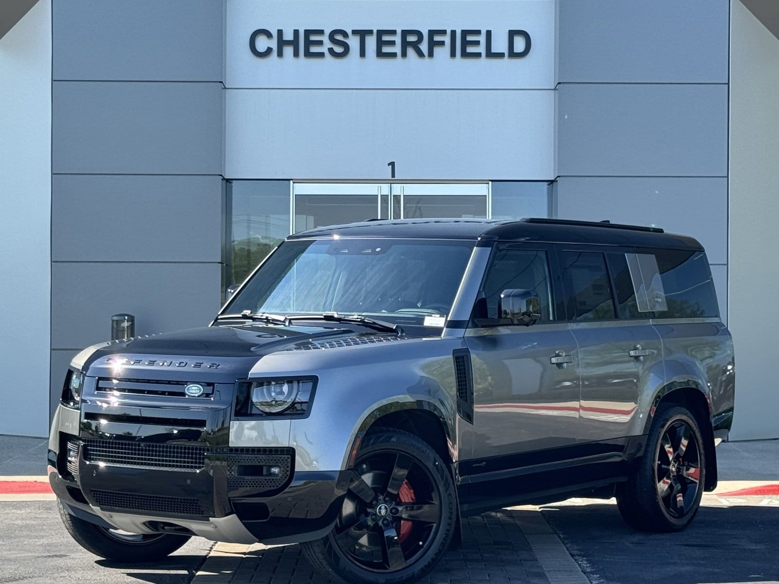 2024 Land Rover Defender X's photo