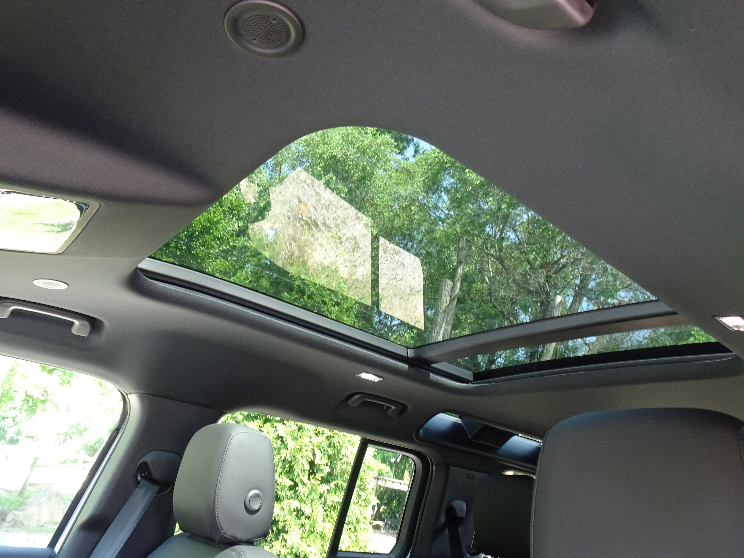 2025 Land Rover Defender S - Photo 6