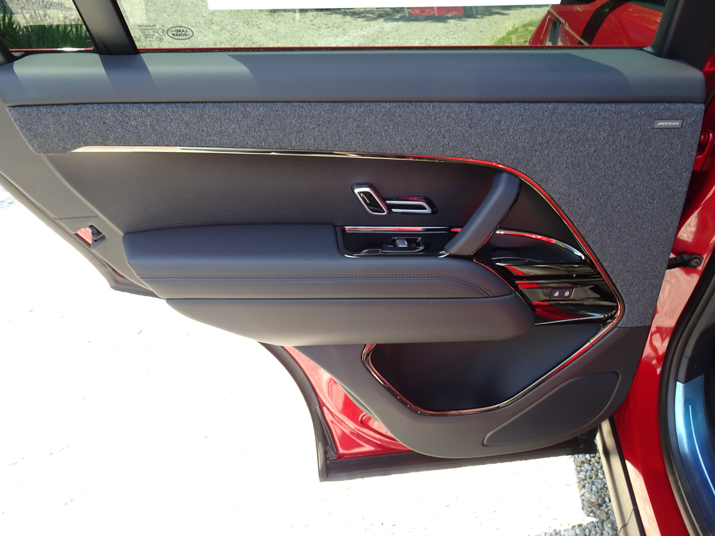 2025 Land Rover Range Rover Sport SE - Photo 21