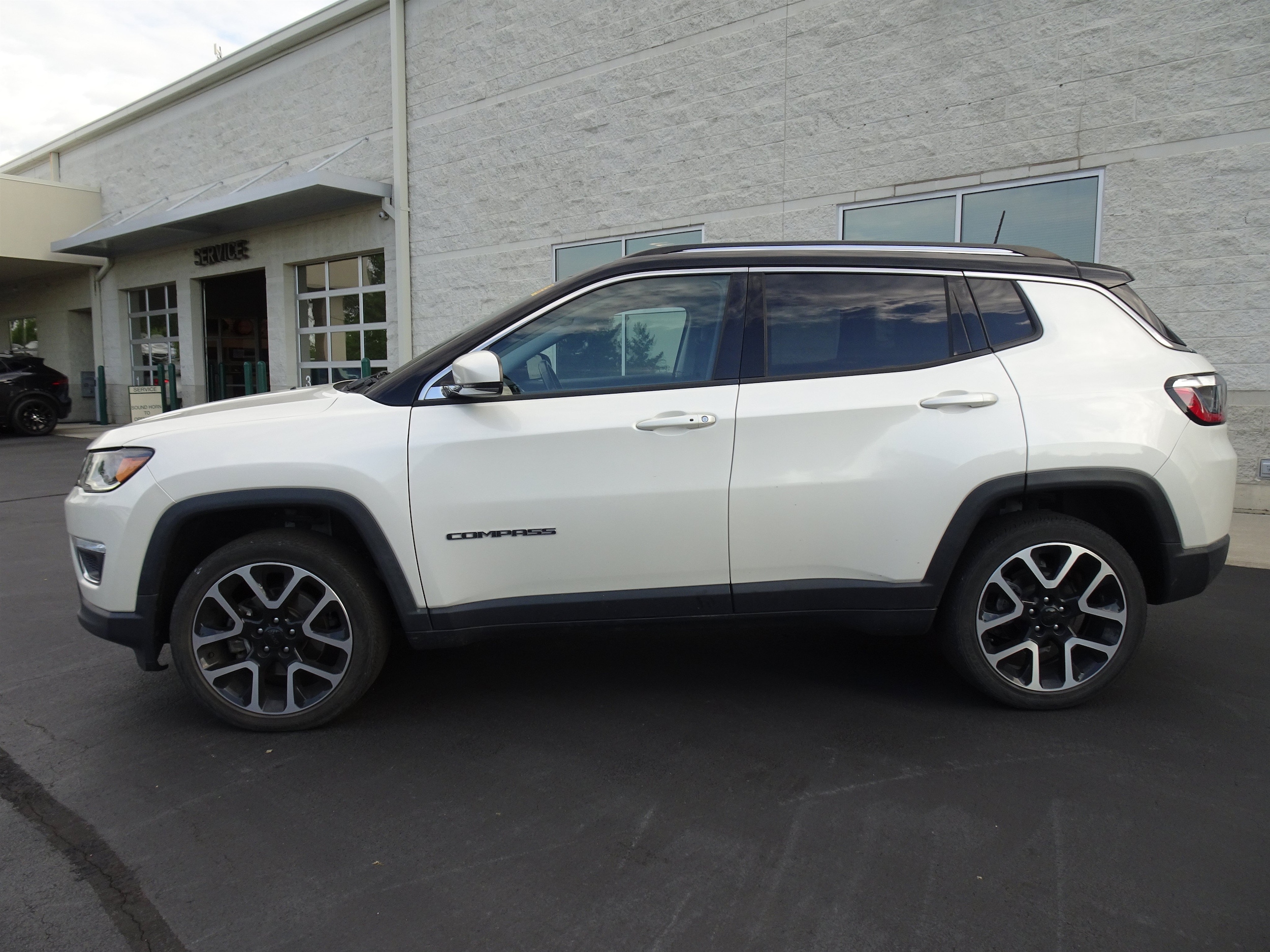 Used 2021 Jeep Compass Limited with VIN 3C4NJDCB4MT547045 for sale in Blue Ash, OH