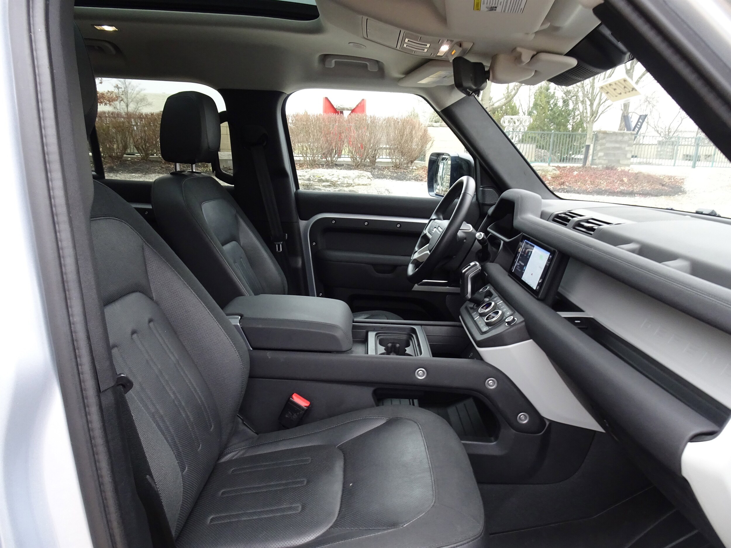 2020 Land Rover Defender SE - Photo 28