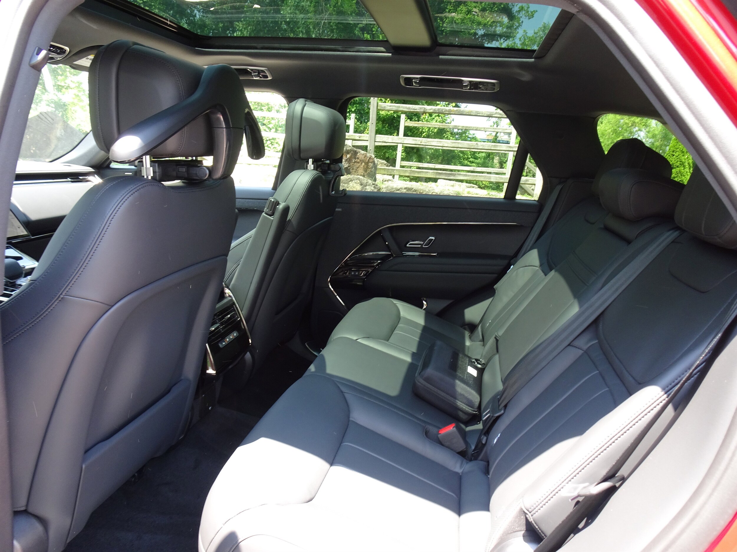 2025 Land Rover Range Rover Sport SE - Photo 20