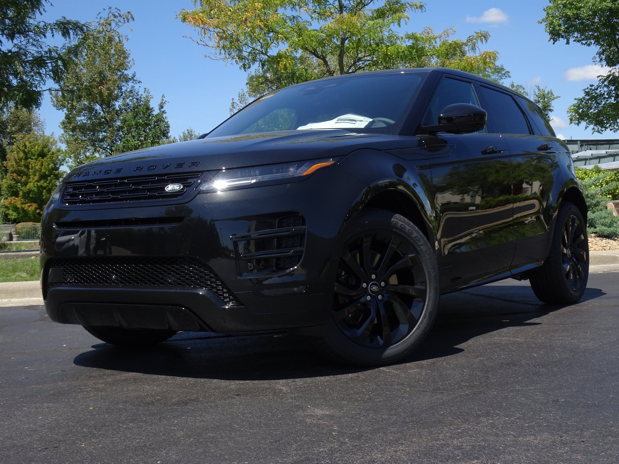 2026 Land Rover Range Rover Evoque Hoxton Edition