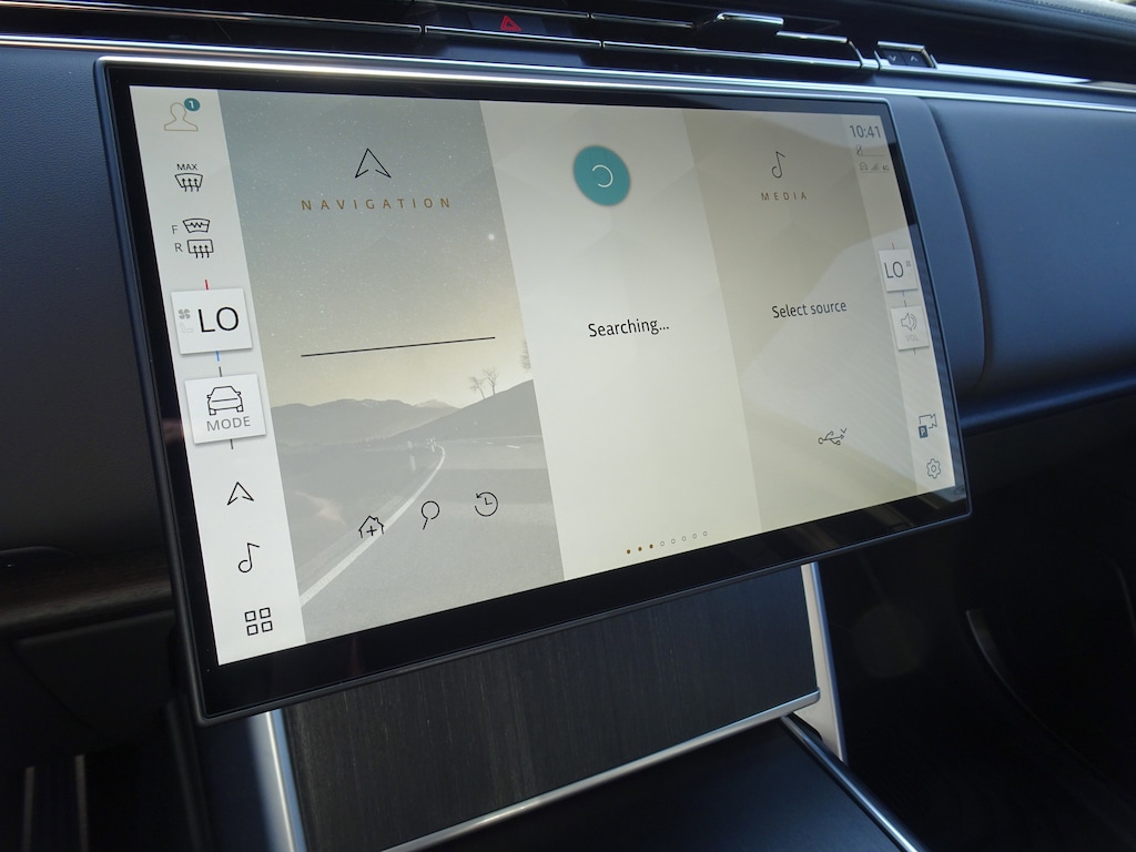 Certified 2025 Land Rover Range Rover P530 SE SUV