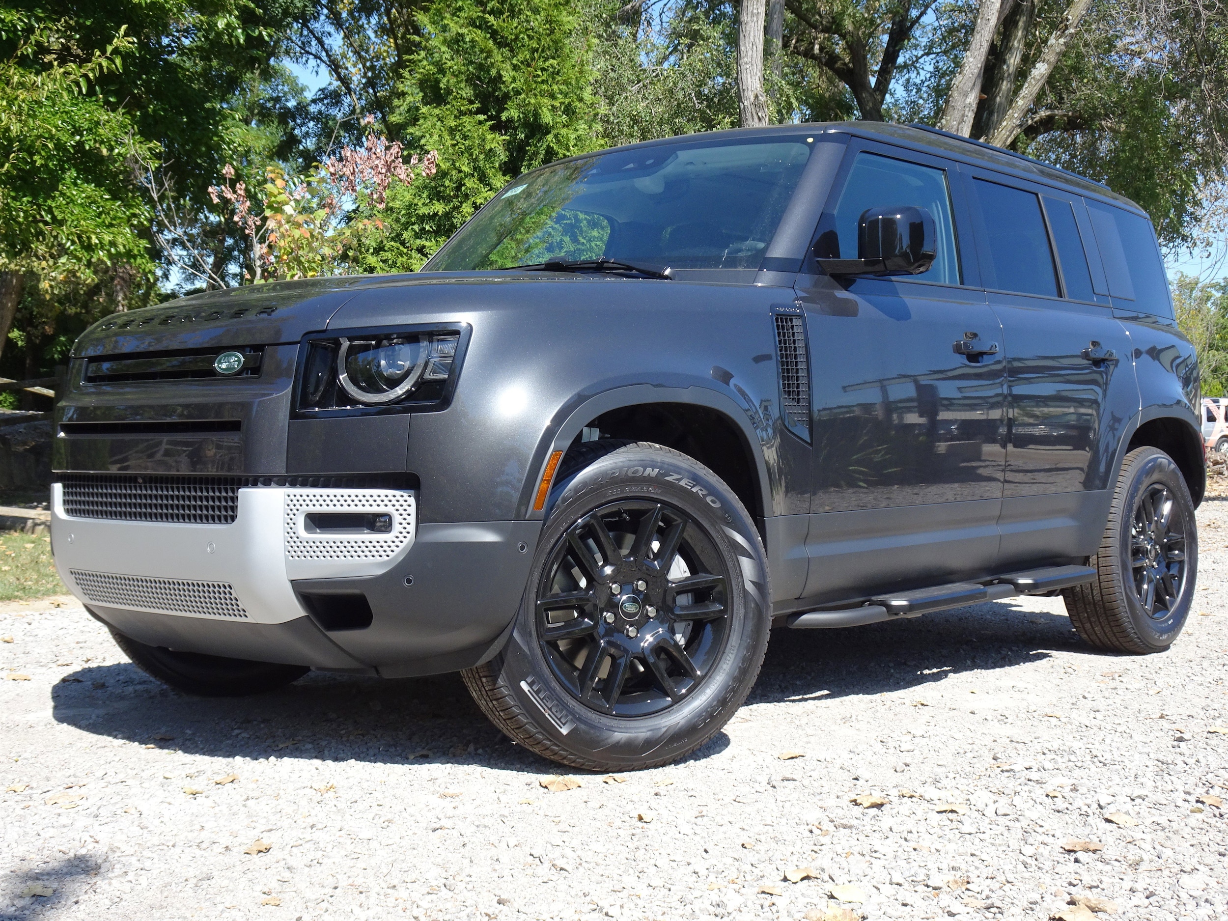 2025 Land Rover Defender 110 S