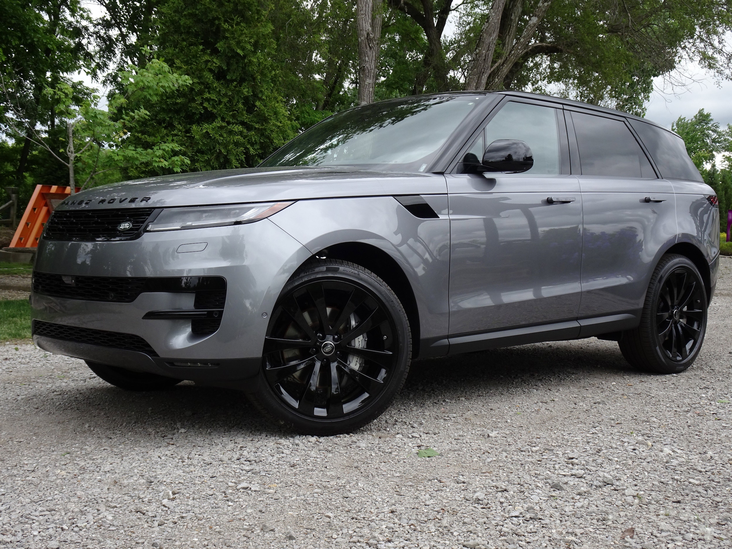 2025 Land Rover Range Rover Sport SE's photo