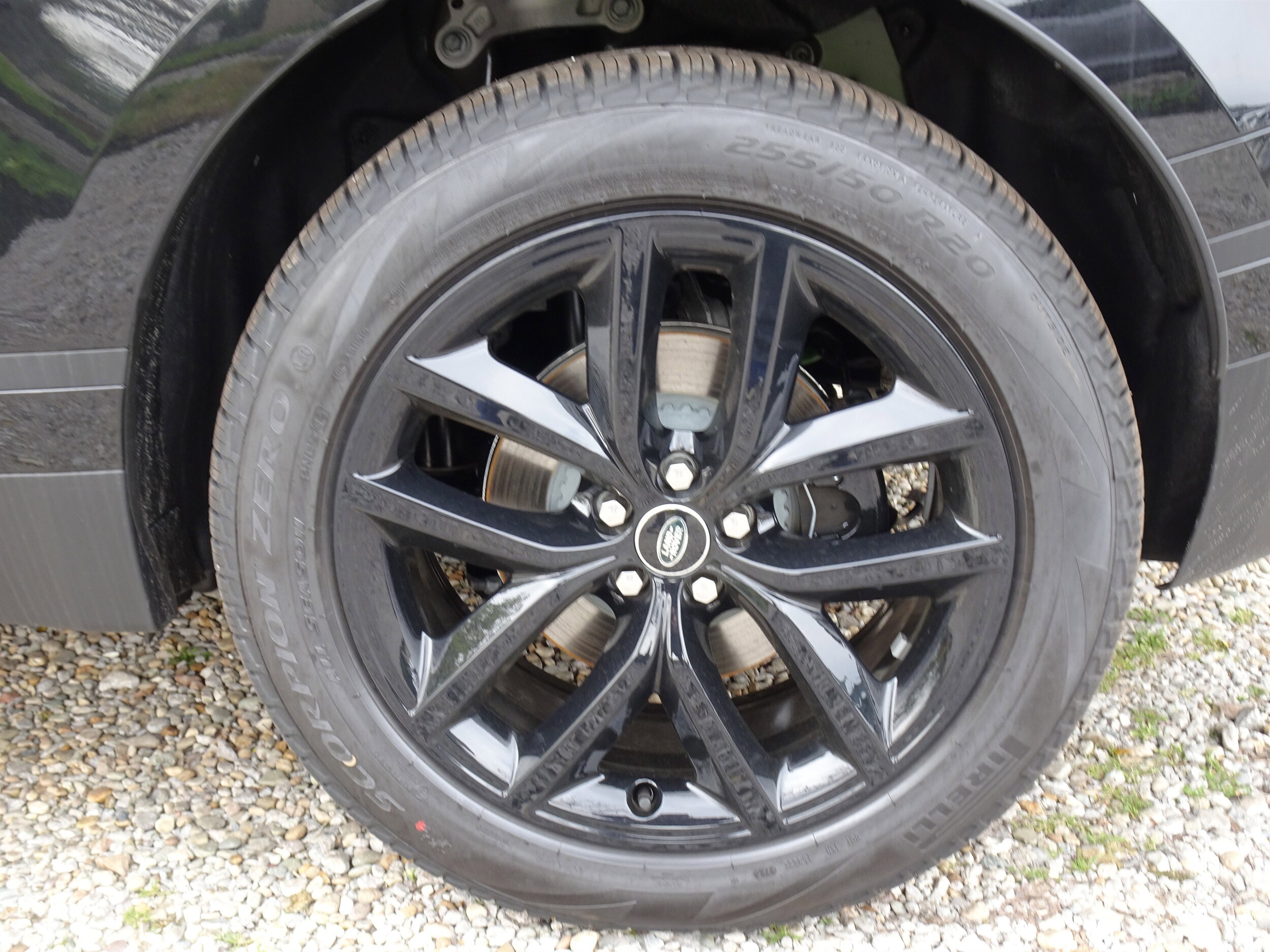 2026 Land Rover Range Rover Velar P250 S photo 4