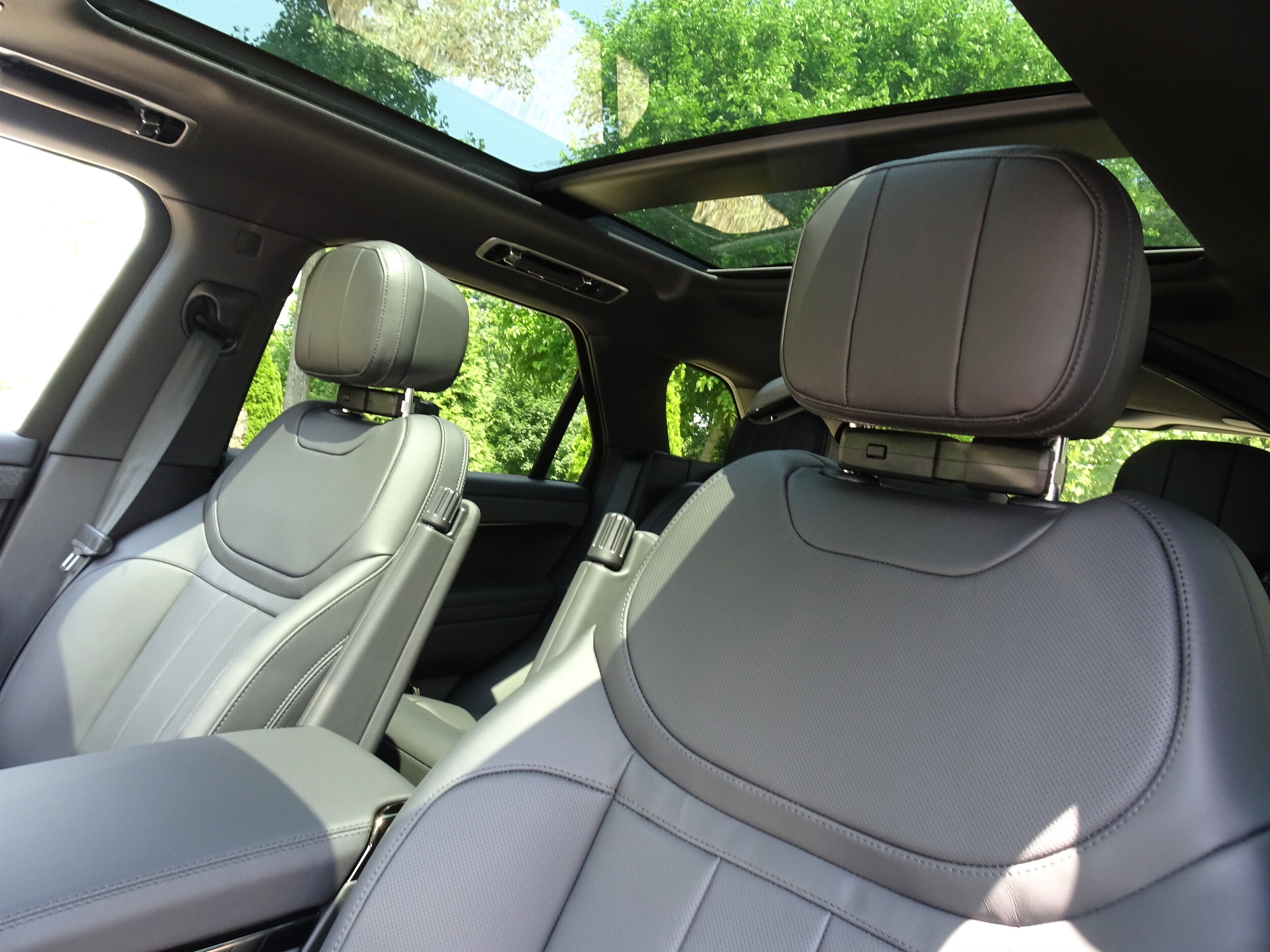 2025 Land Rover Range Rover Sport SE - Photo 16